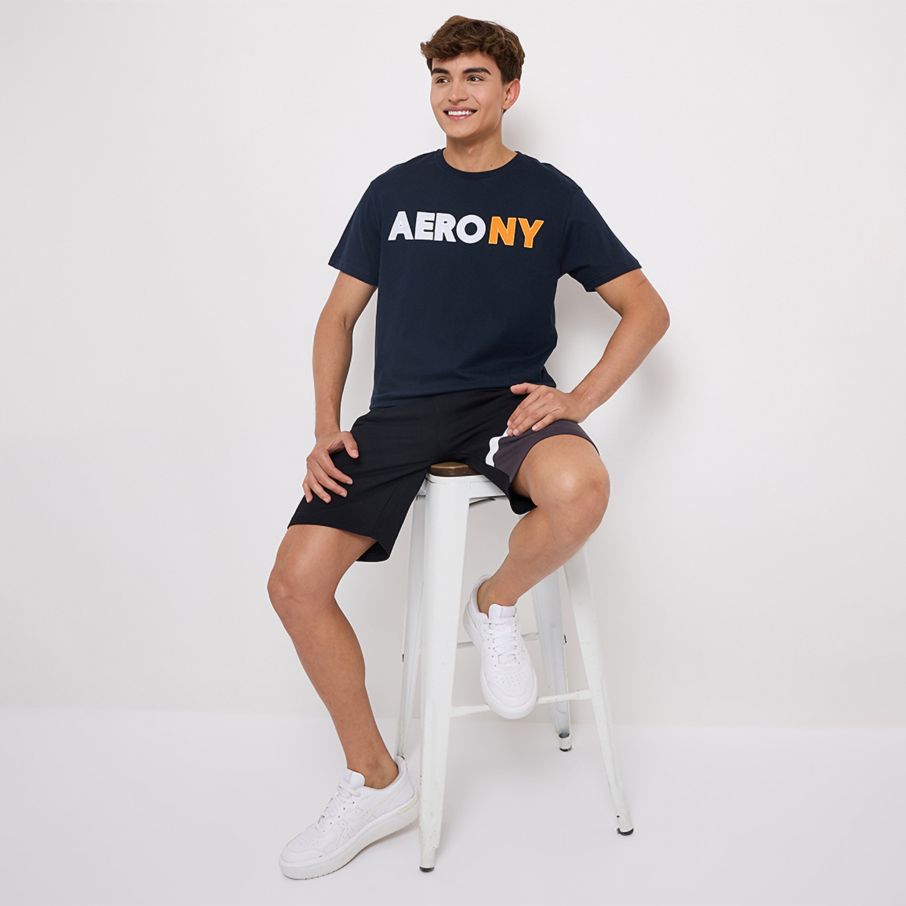 تي شيرت رجالي بأكمام قصيرة ورقبة دائرية مطرزة من أيروبوستال-men-clothing-tshirtsandpolos-tshirts-image-2