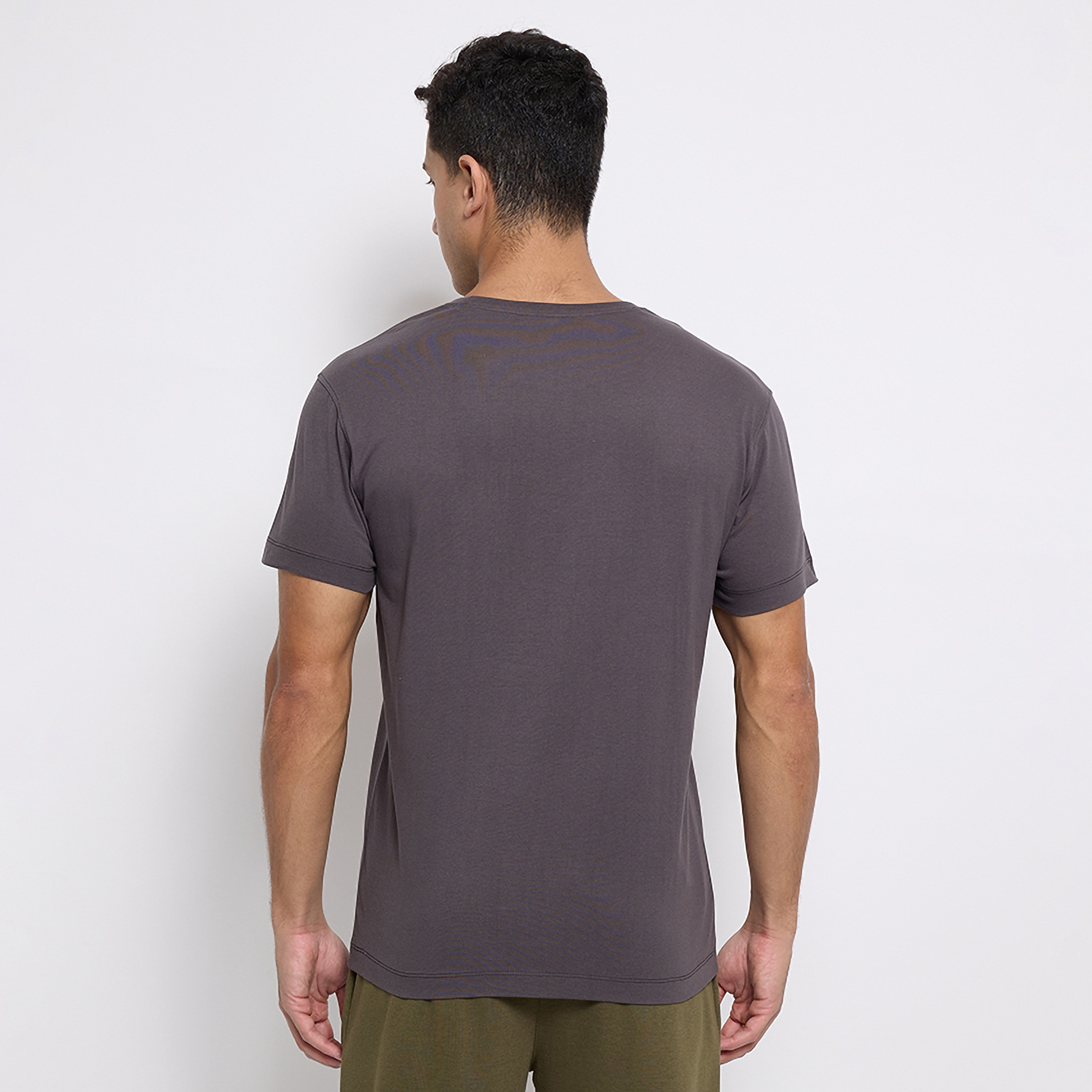 تي شيرت ايروبوستال مطرز بشعار بأكمام قصيرة وياقة دائرية-men-clothing-tshirtsandpolos-tshirts-image-8