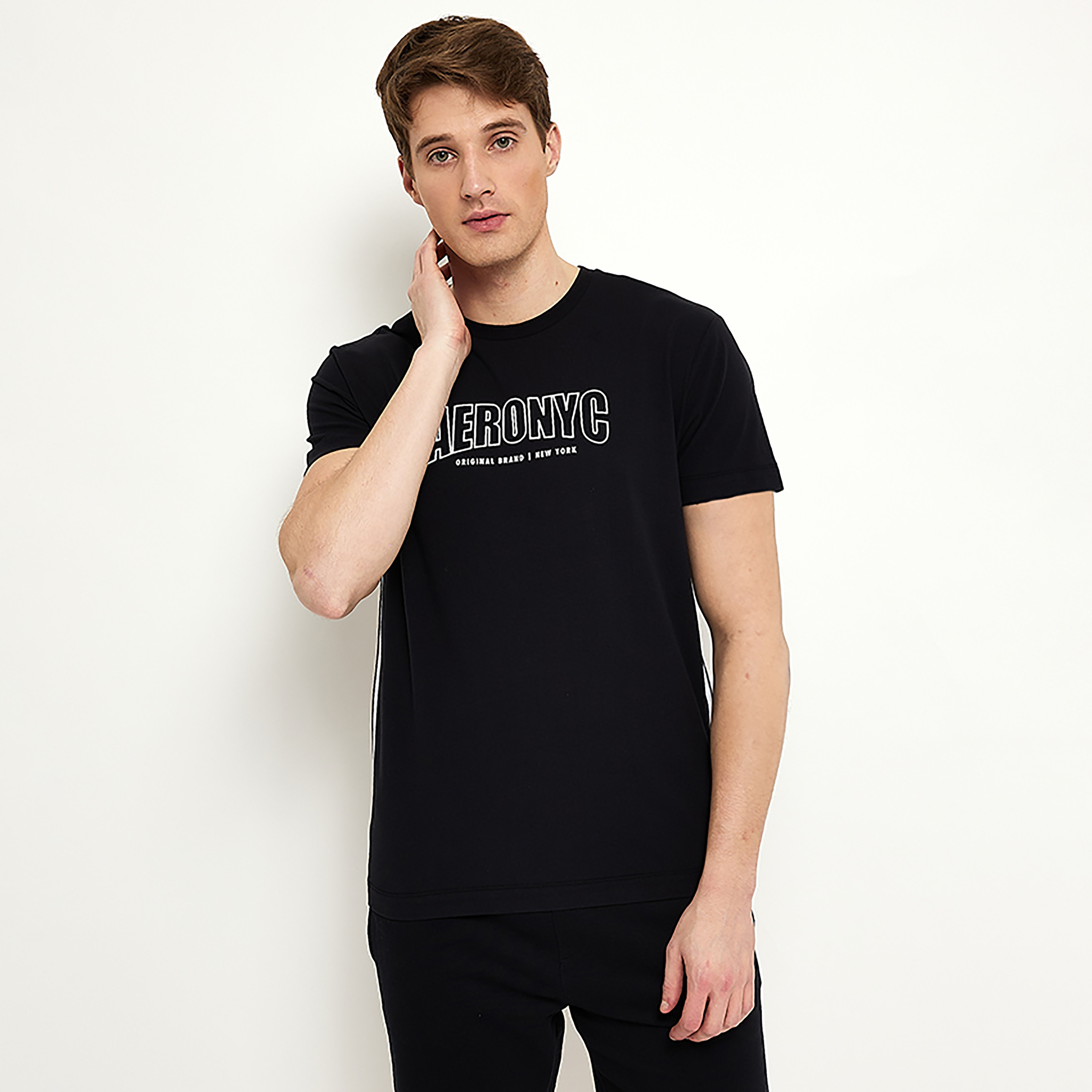 تي شيرت من ايروبوستال بأكمام قصيرة و ياقة مستديرة مع طبعات-men-clothing-tshirtsandpolos-tshirts-image-1