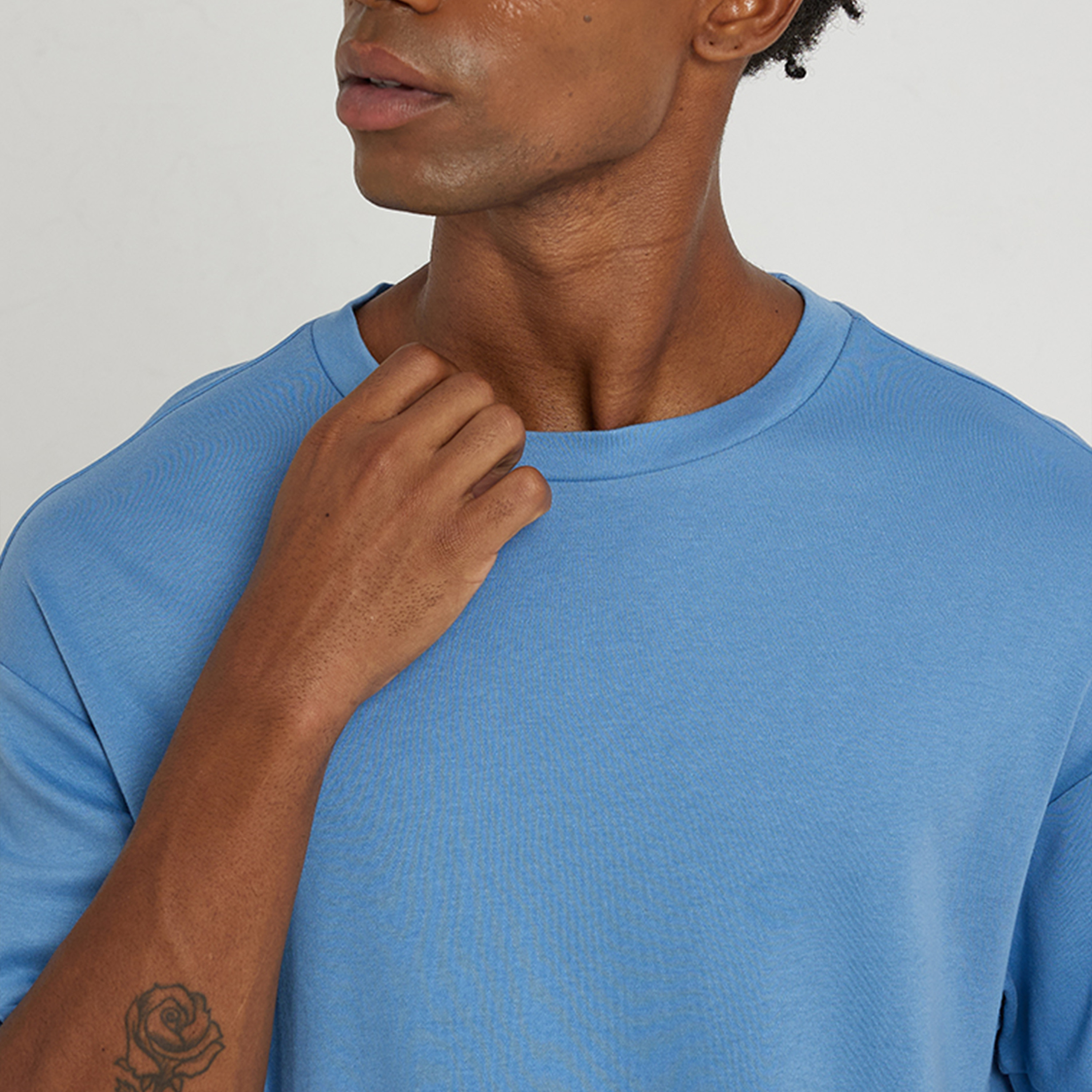 ايروبوستيل- تي شيرت رجالي سادة بياقة دائرية وأكمام قصيرة-men-clothing-tshirtsandpolos-tshirts-image-3