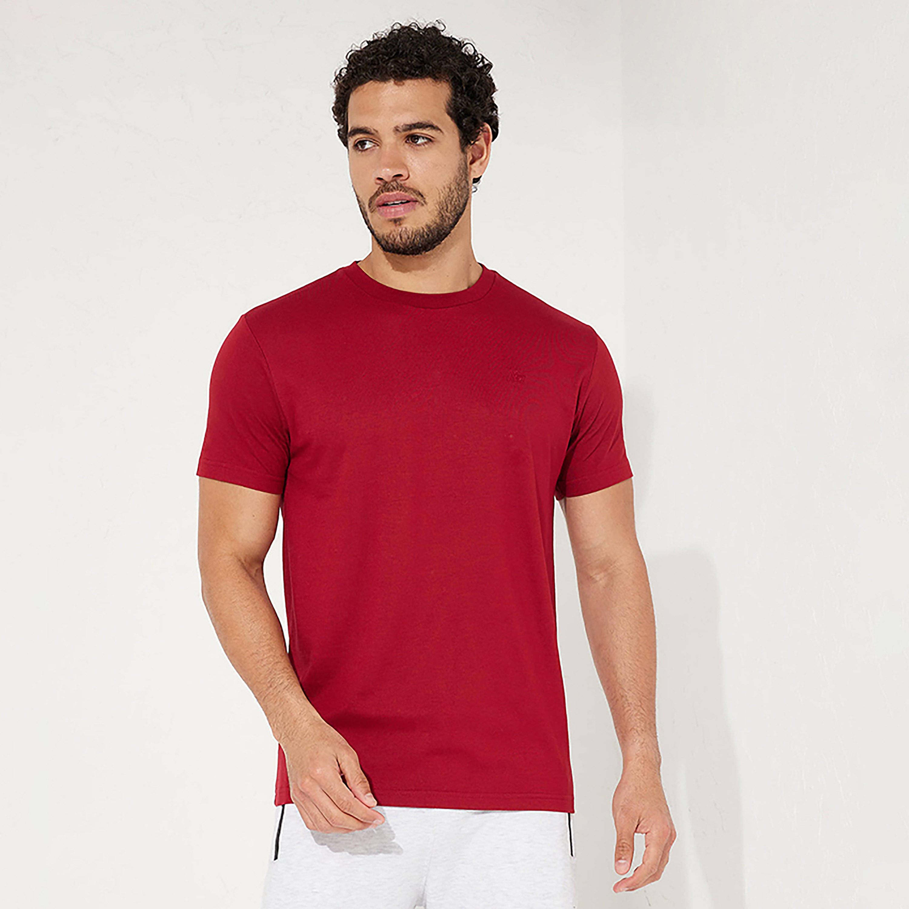 تي شيرت سادة بياقة مستديرة وأكمام قصيرة من ايروبوستال-men-clothing-tshirtsandpolos-tshirts-image-5