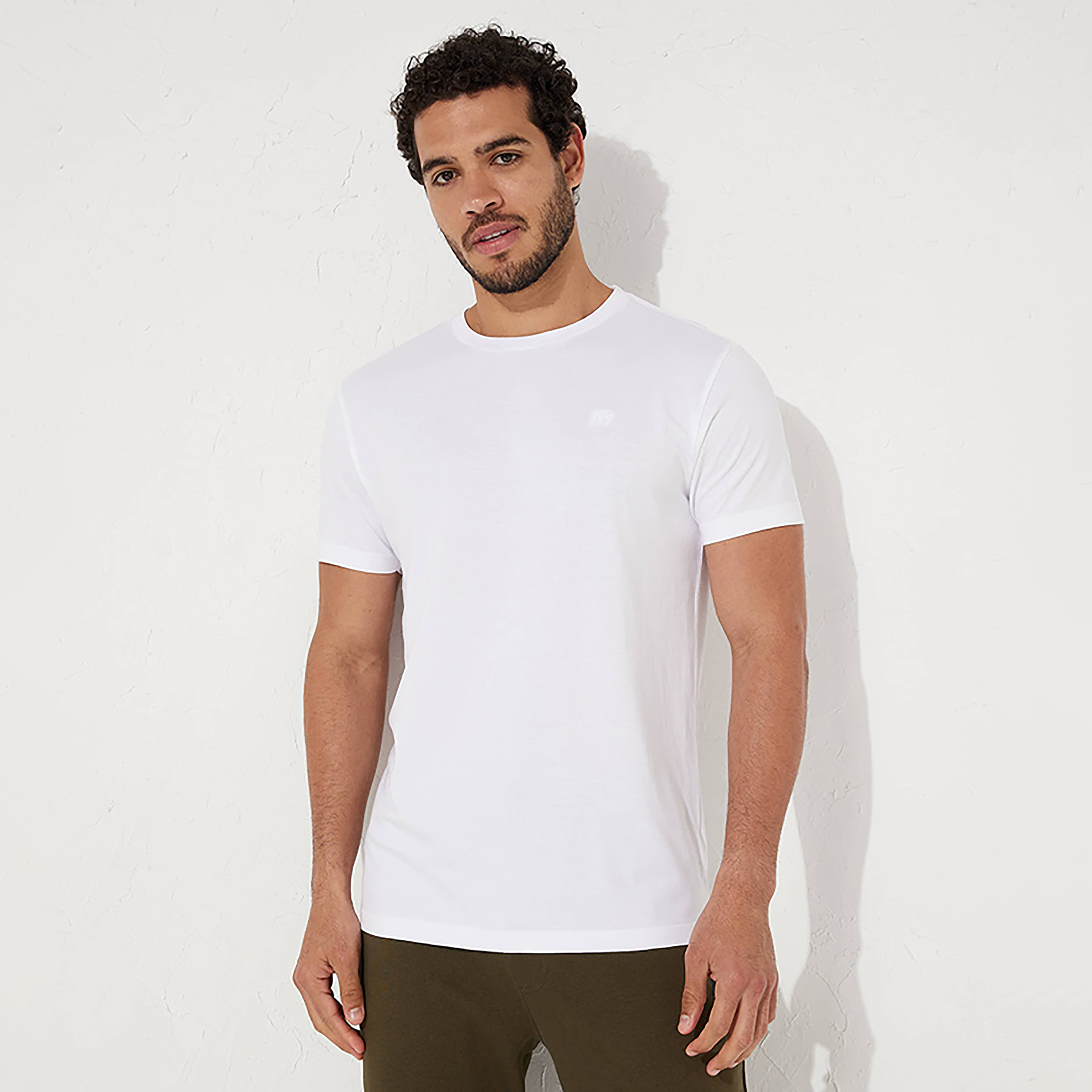 تي شيرت سادة بياقة مستديرة وأكمام قصيرة من ايروبوستال-men-clothing-tshirtsandpolos-tshirts-image-9