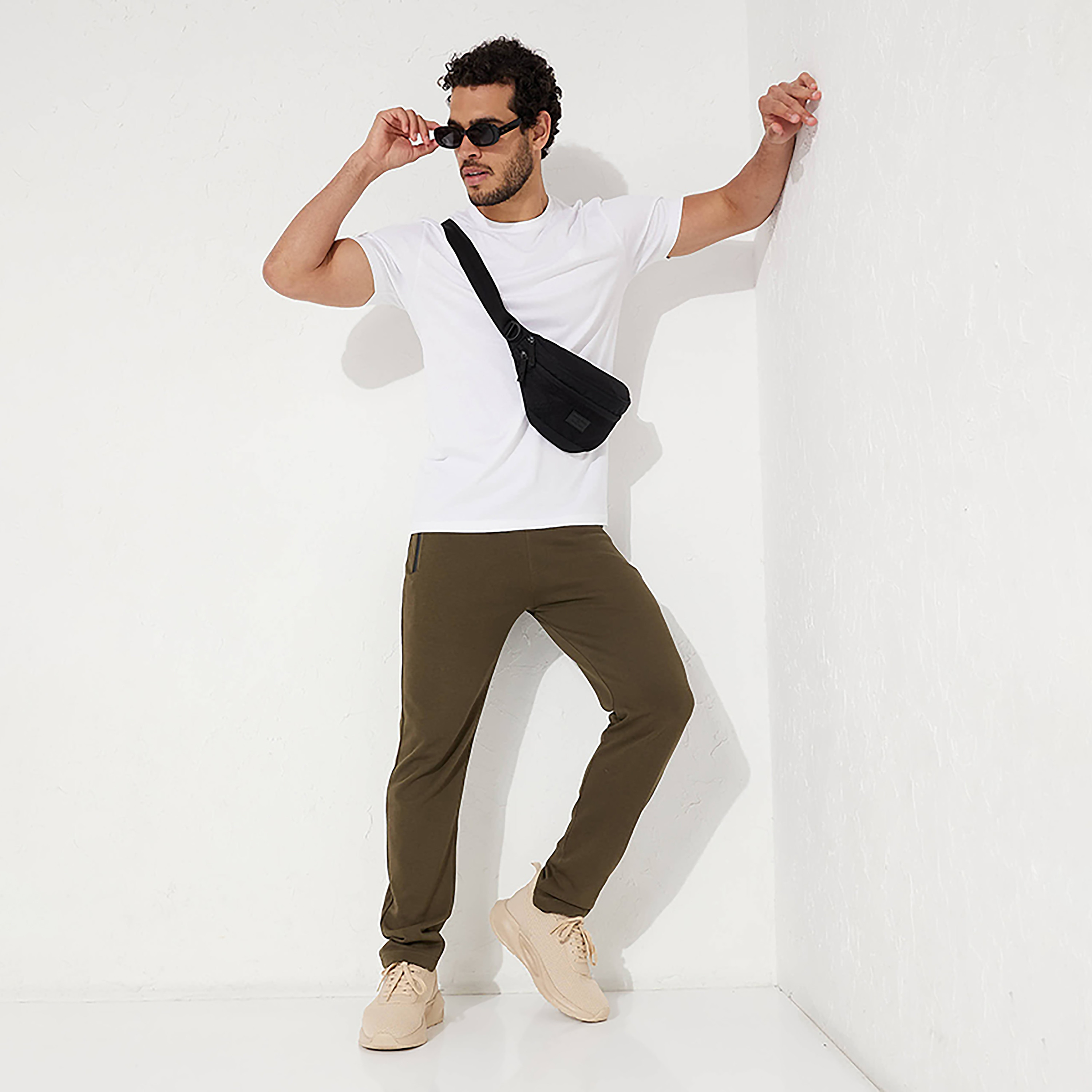 تي شيرت سادة بياقة مستديرة وأكمام قصيرة من ايروبوستال-men-clothing-tshirtsandpolos-tshirts-image-10