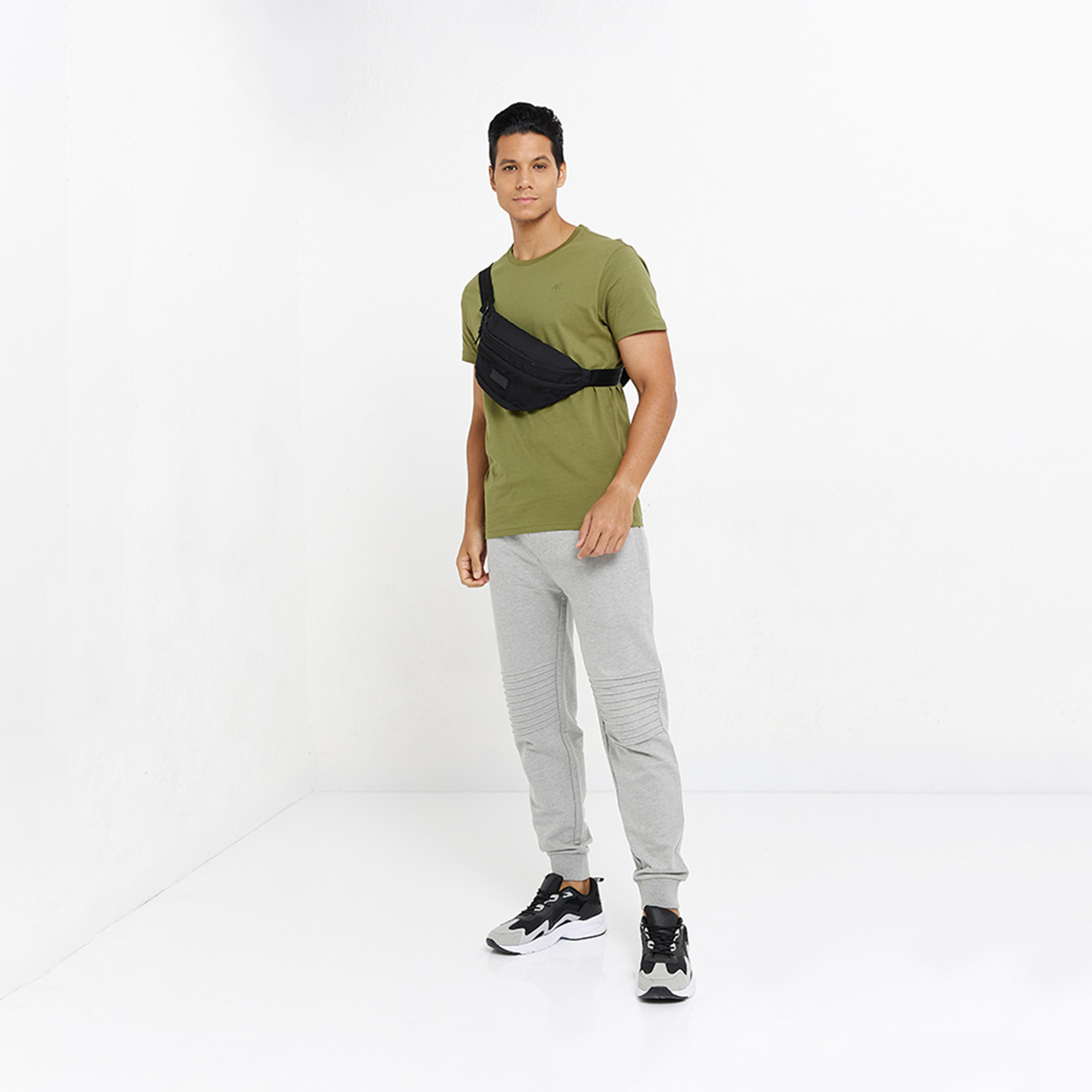 ايروبوستيل- تي شيرت رجالي سادة بياقة دائرية وأكمام قصيرة-men-clothing-tshirtsandpolos-tshirts-image-2