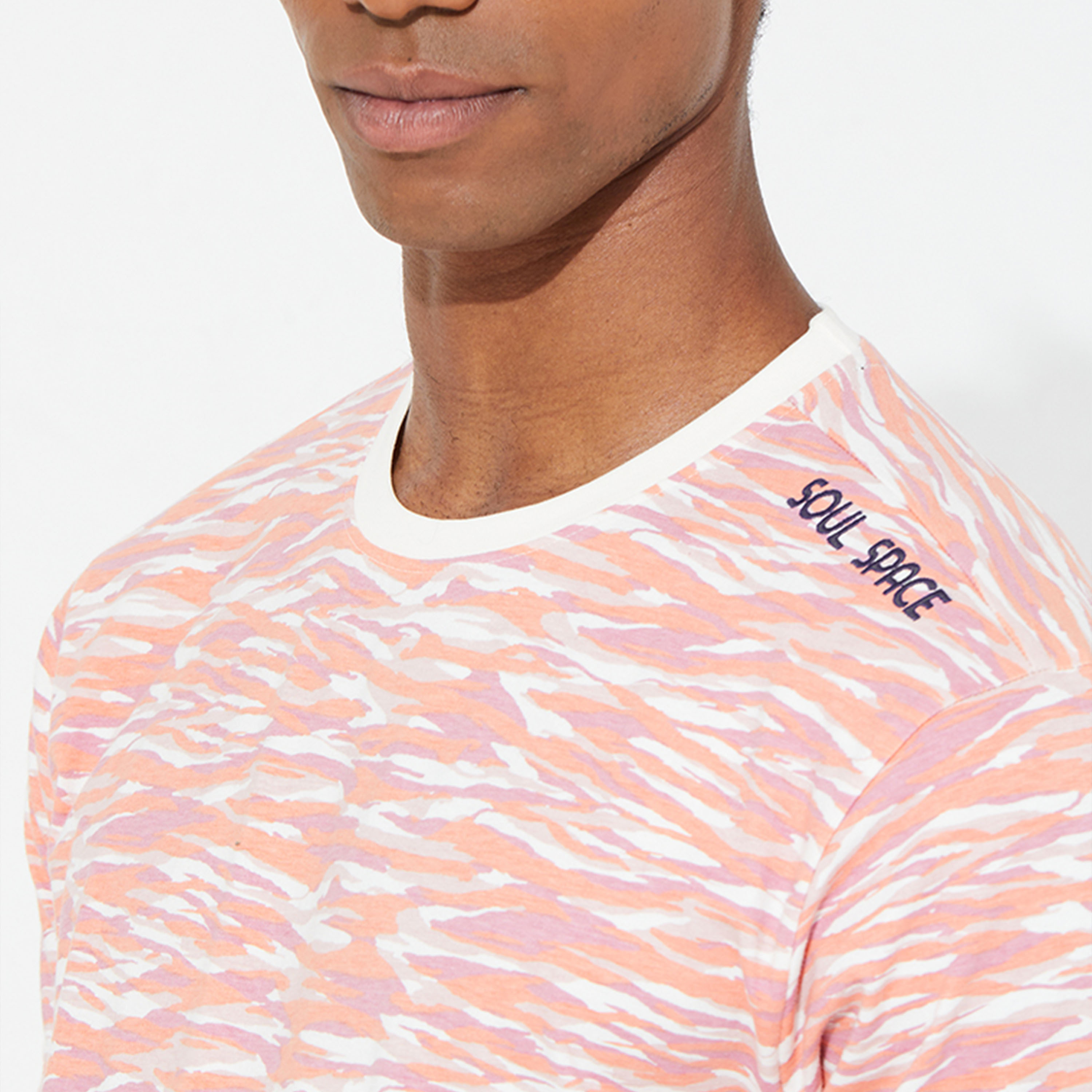 ايروبوستيل- تي شيرت رجالي مطبوع برقبة دائرية وأكمام قصيرة-men-clothing-tshirtsandpolos-tshirts-image-7