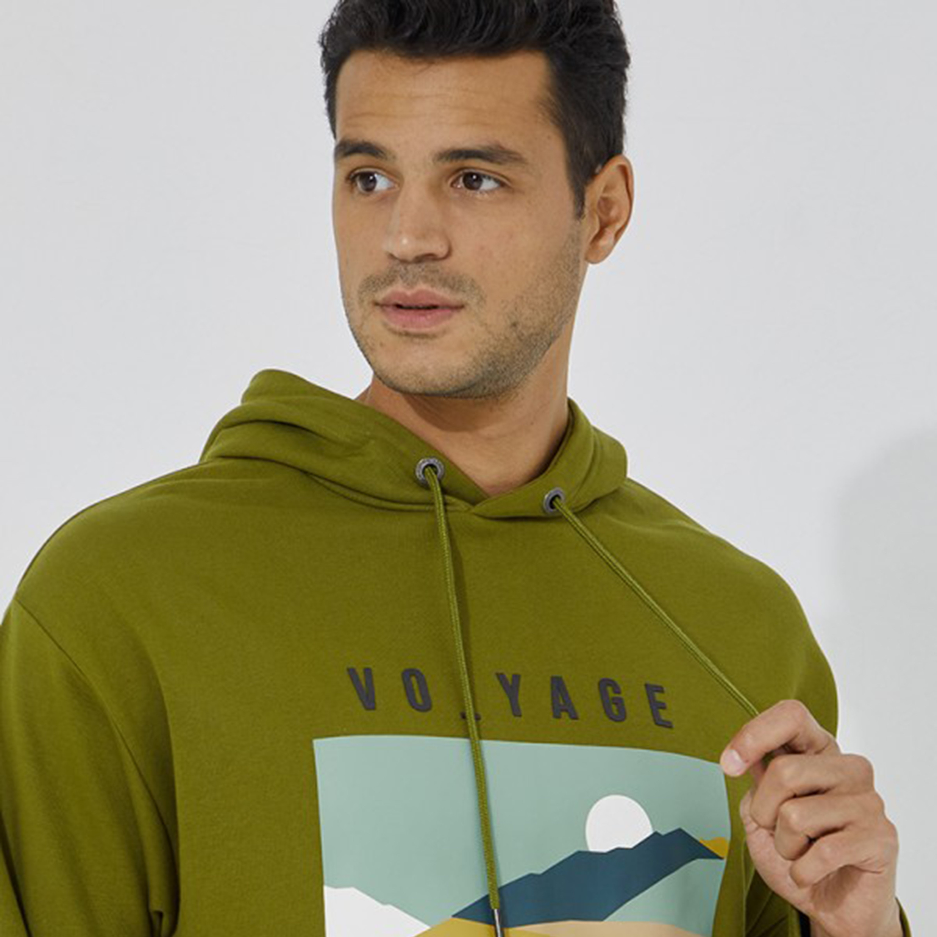 Aeropostale Graphic Long Sleeves Hoodie-men-winterwear-hoodiesandsweatshirts-image-3
