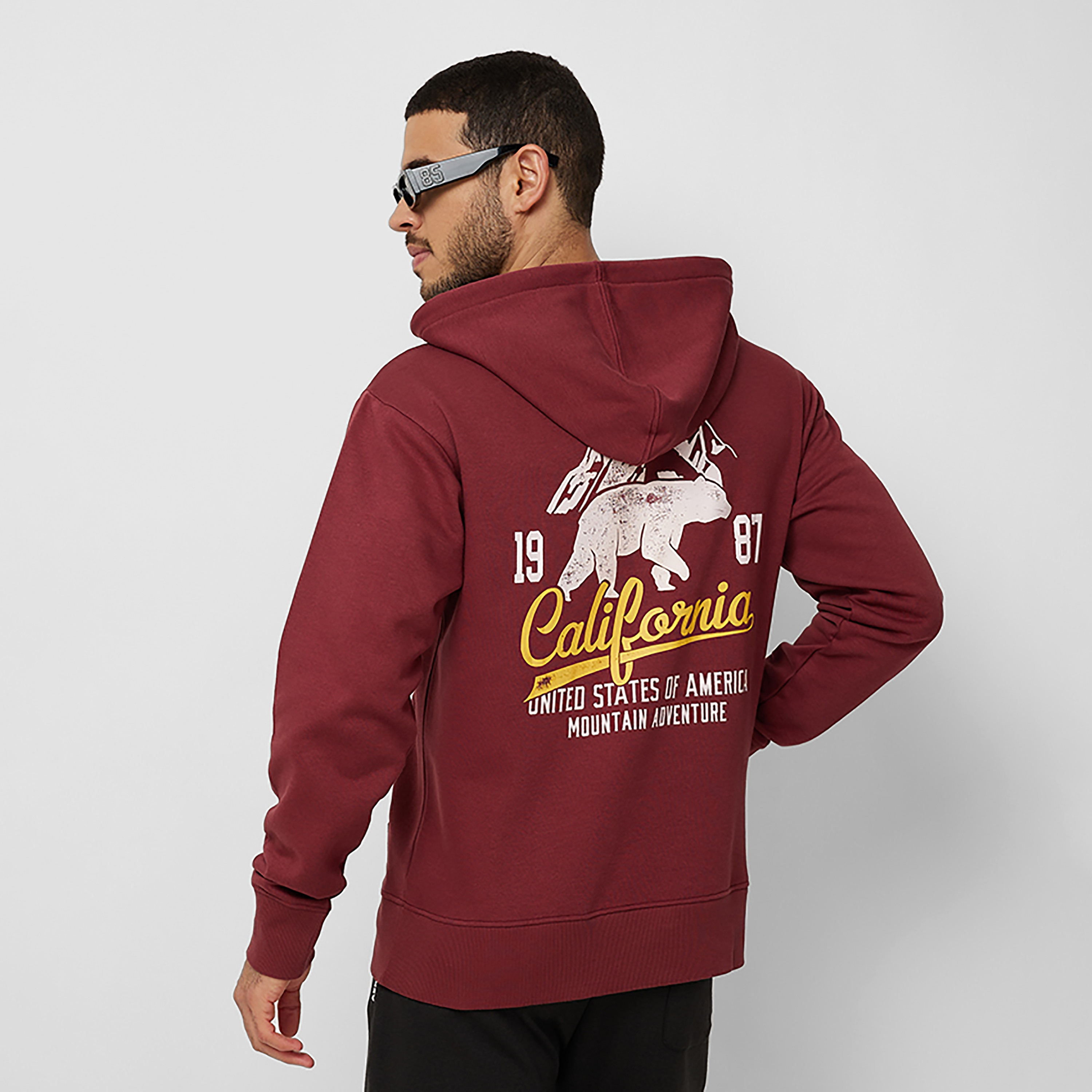 هودي بوبوفر بطبعات من ايروبوستال وجيب الكنغر-men-winterwear-hoodiesandsweatshirts-image-4