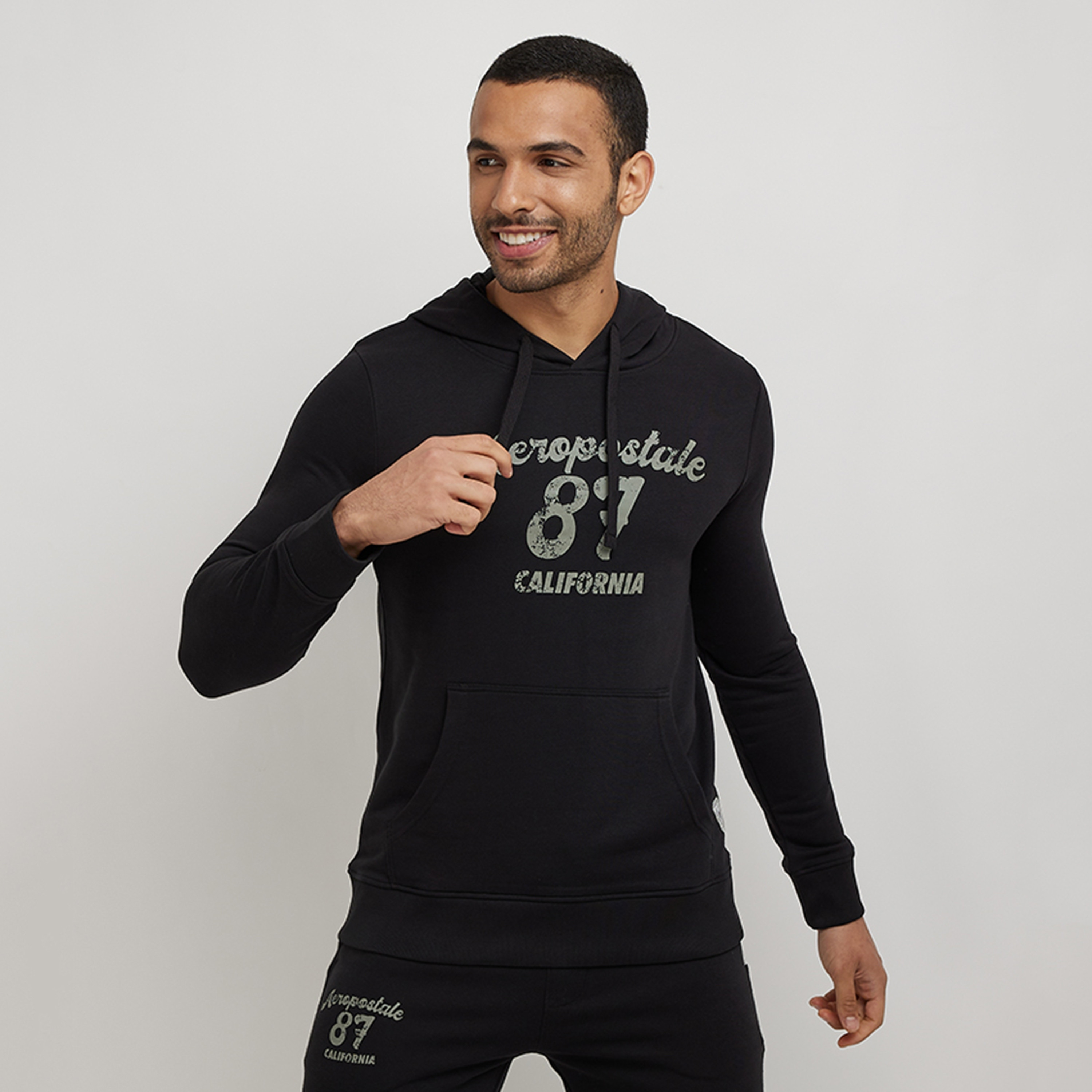 Aeropostale Logo Print Long Sleeves Kangaroo Pocket Men's Hoodie-men-winterwear-hoodiesandsweatshirts-image-1