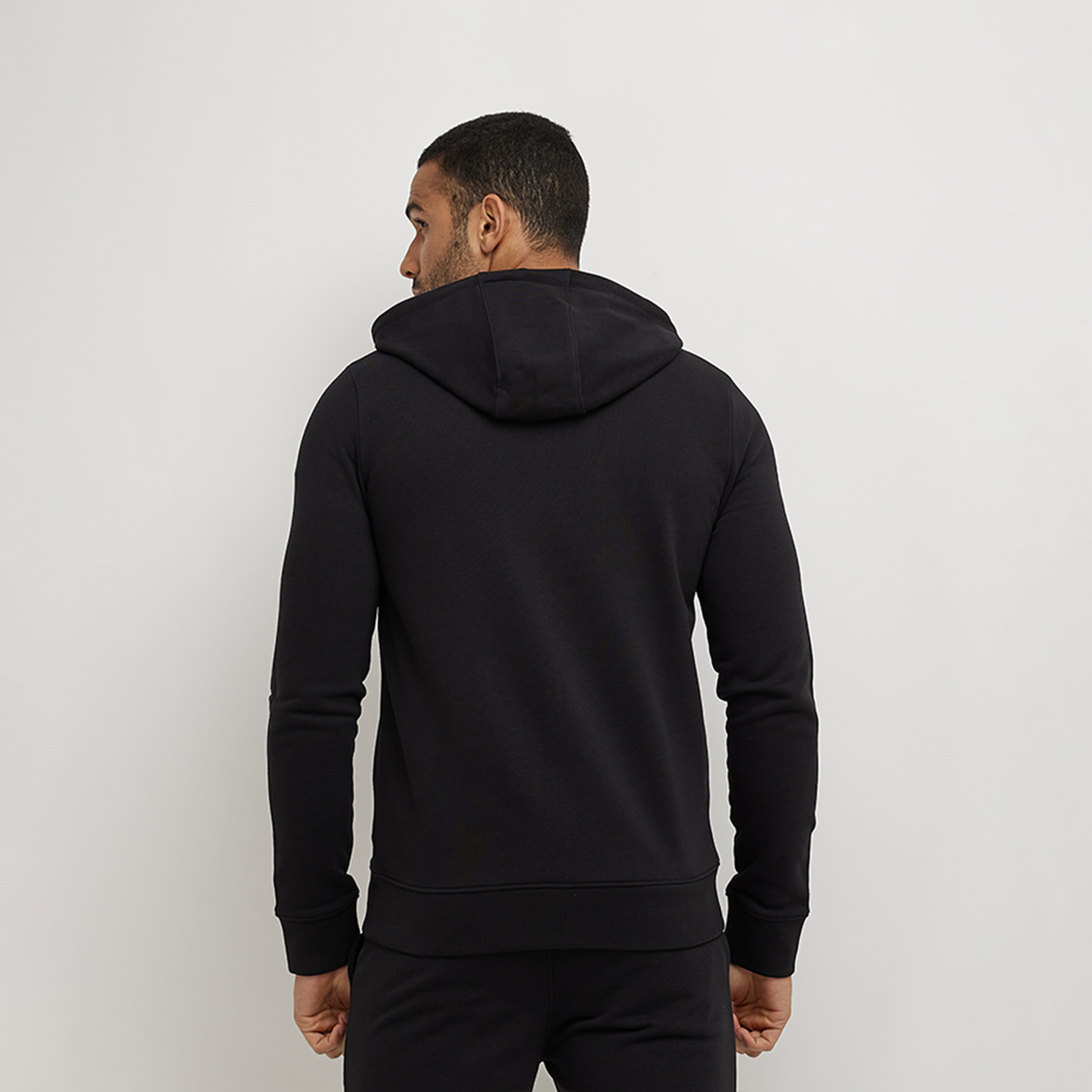 ايروبوستيل- بلوزة بسحاب وأكمام طويلة وشعار مطبوع للرجال مع جيب أمامي-men-winterwear-hoodiesandsweatshirts-image-4