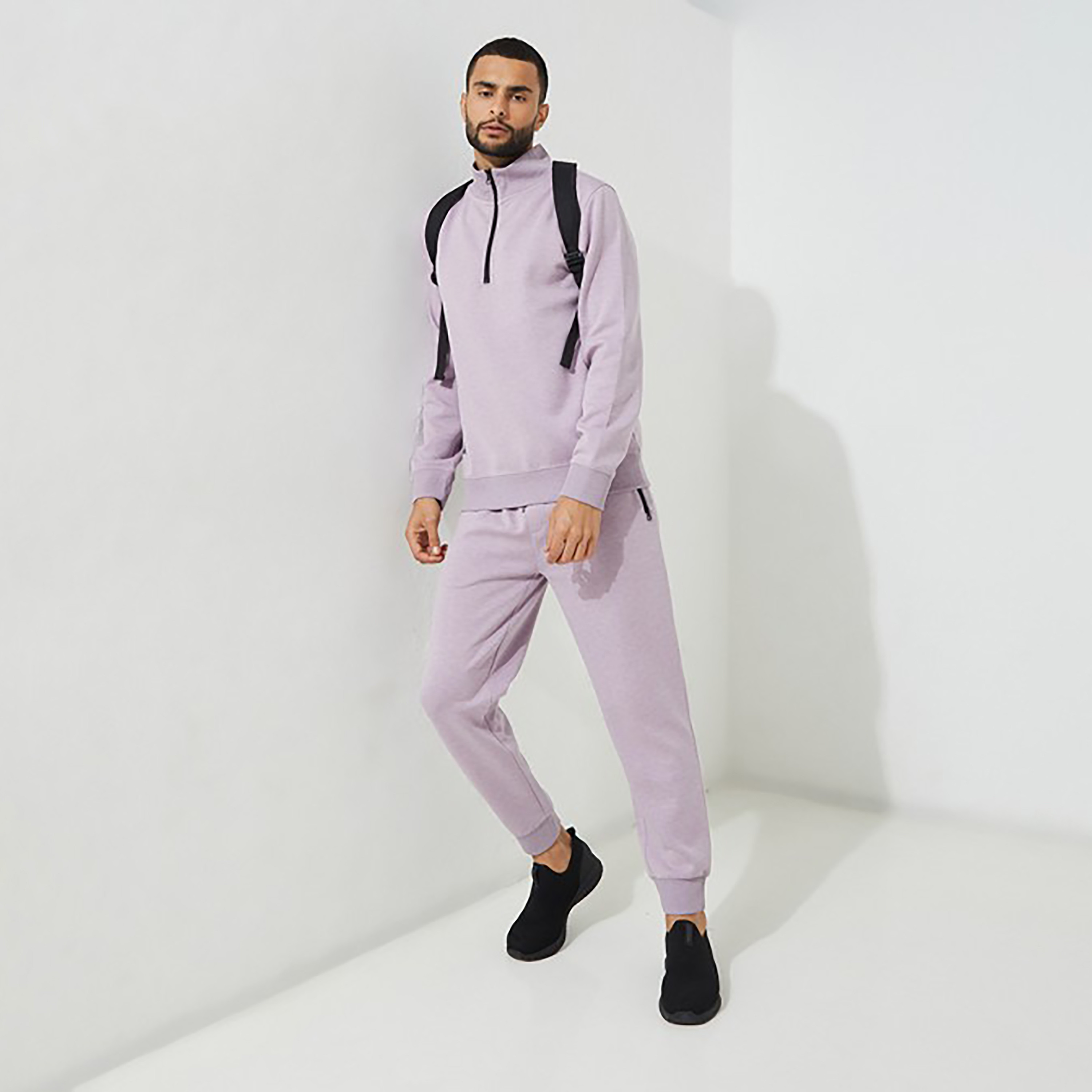 سويت شيرت سادة بياقة عالية من إيروبوستال-men-winterwear-hoodiesandsweatshirts-image-2