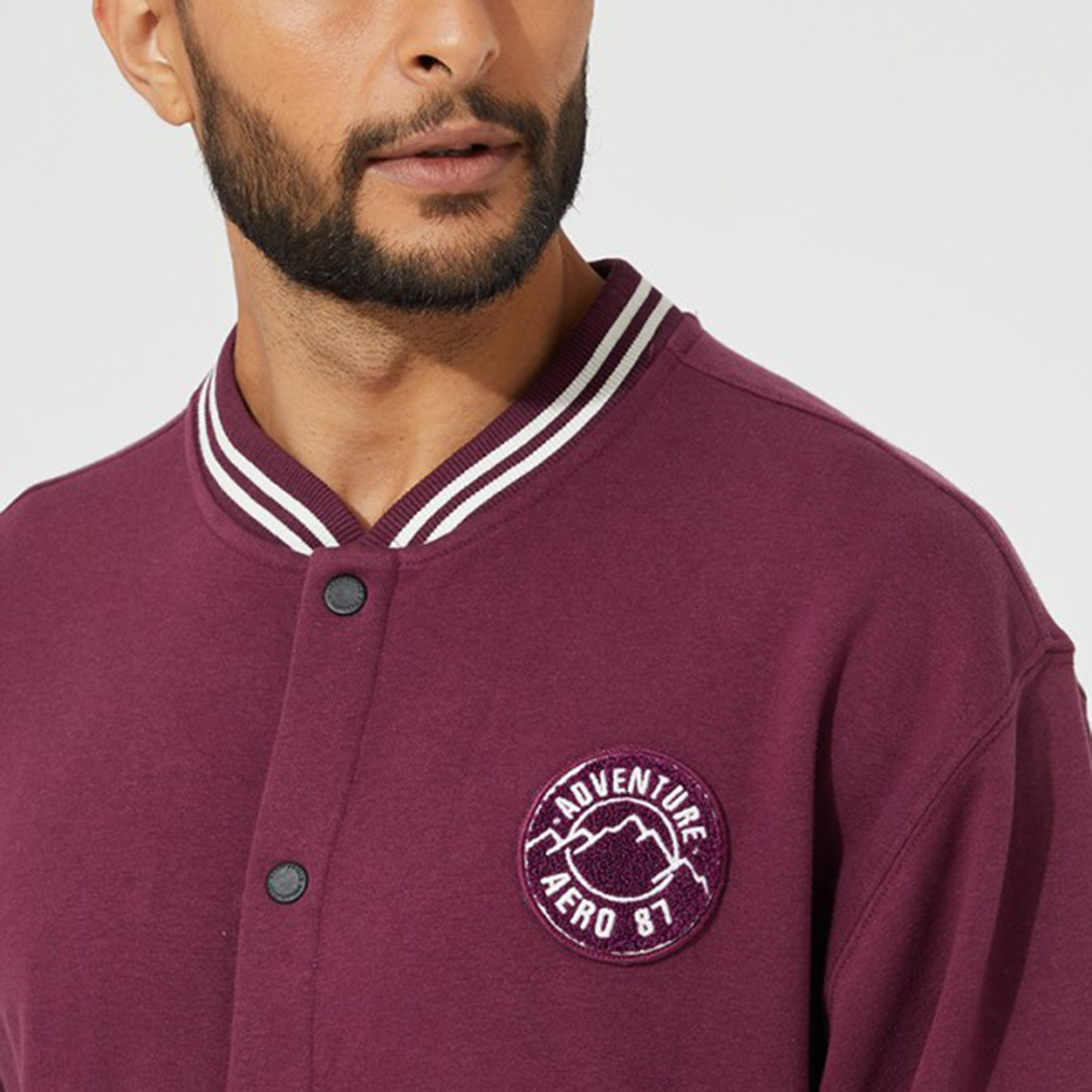 جاكيت اسكواش ذات ياقة واقفة مزخرفة من إيروبوستال-men-clothing-jacketsandblazers-jackets-image-7