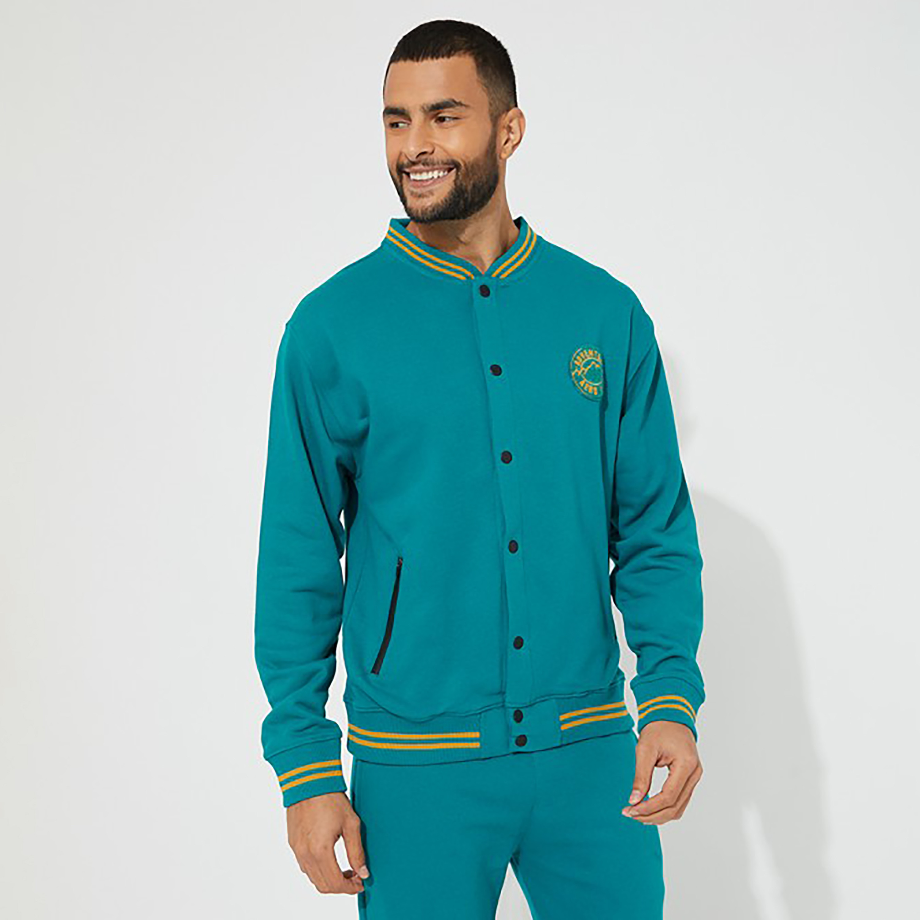 جاكيت اسكواش ذات ياقة واقفة مزخرفة من إيروبوستال-men-clothing-jacketsandblazers-jackets-image-1