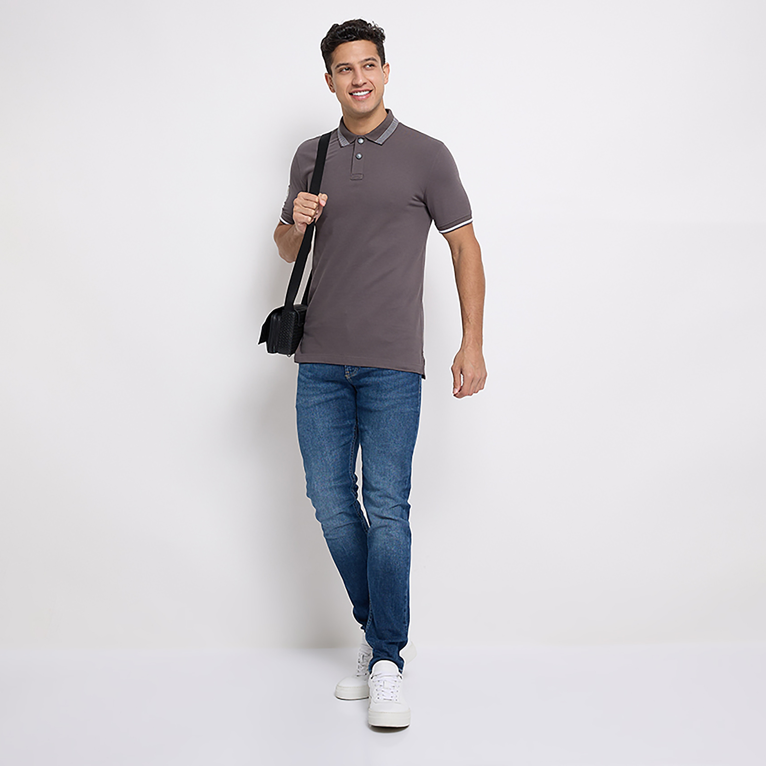 Aeropostale Plain Collared Short Sleeves Polo T-Shirt-men-clothing-tshirtsandpolos-polos-image-2