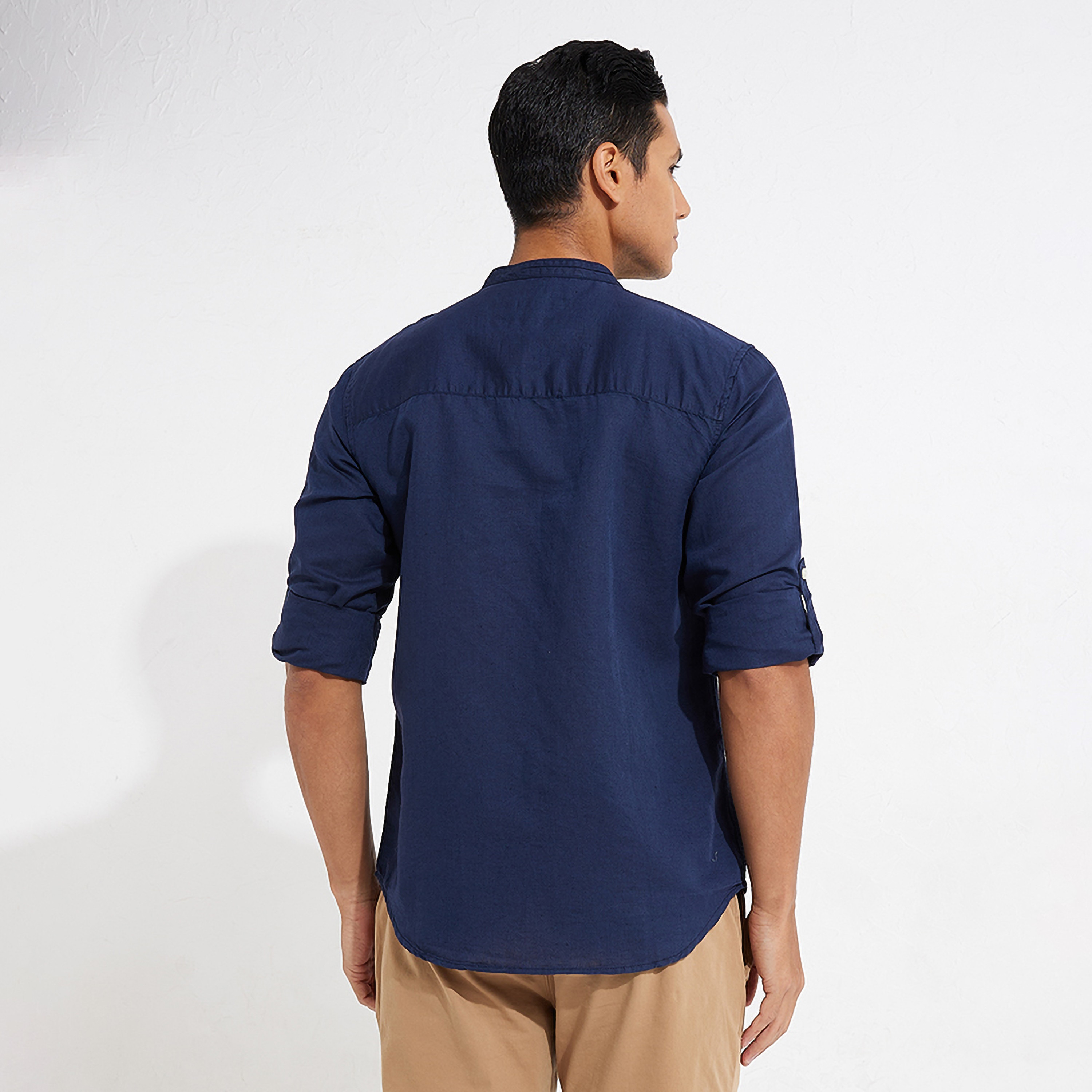 ايروبوستيل- قميص رسمي سادة بياقة ماندرين وأكمام طويلة للرجال-men-clothing-shirts-image-12