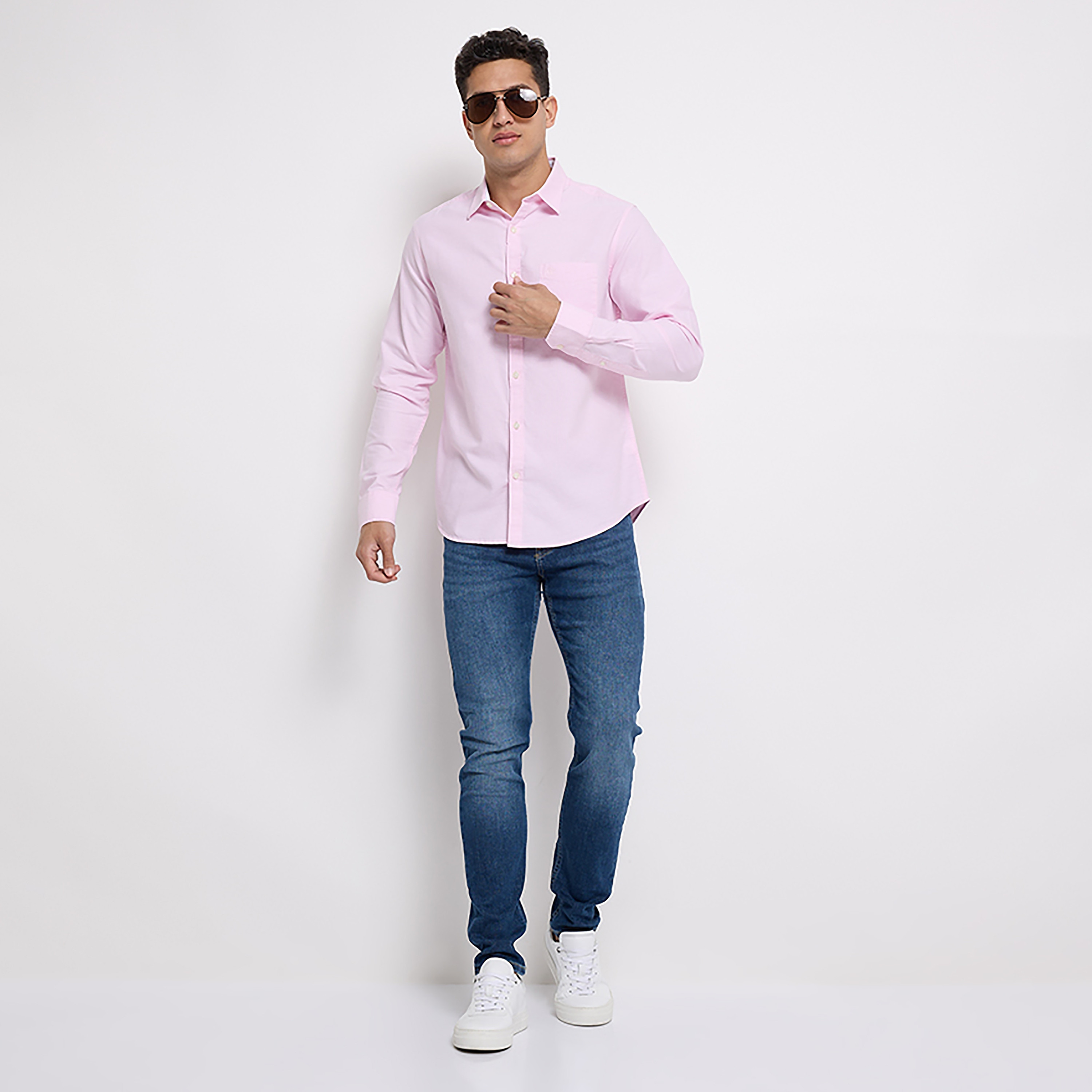 قميص بأكمام طويلة بياقة كلاسيكية سادة من ايروبوستال-men-clothing-shirts-image-2