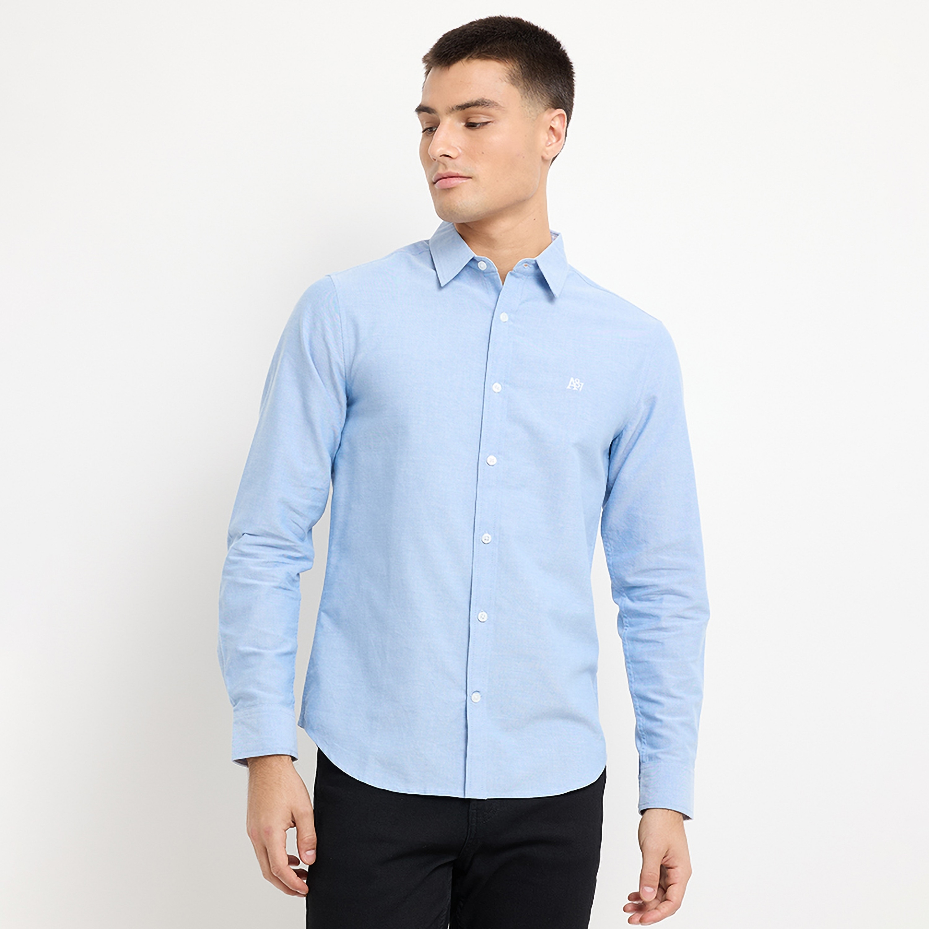 قميص للرجال بأكمام طويلة وياقة متباعدة سادة من أيروبوستال-men-clothing-shirts-image-1