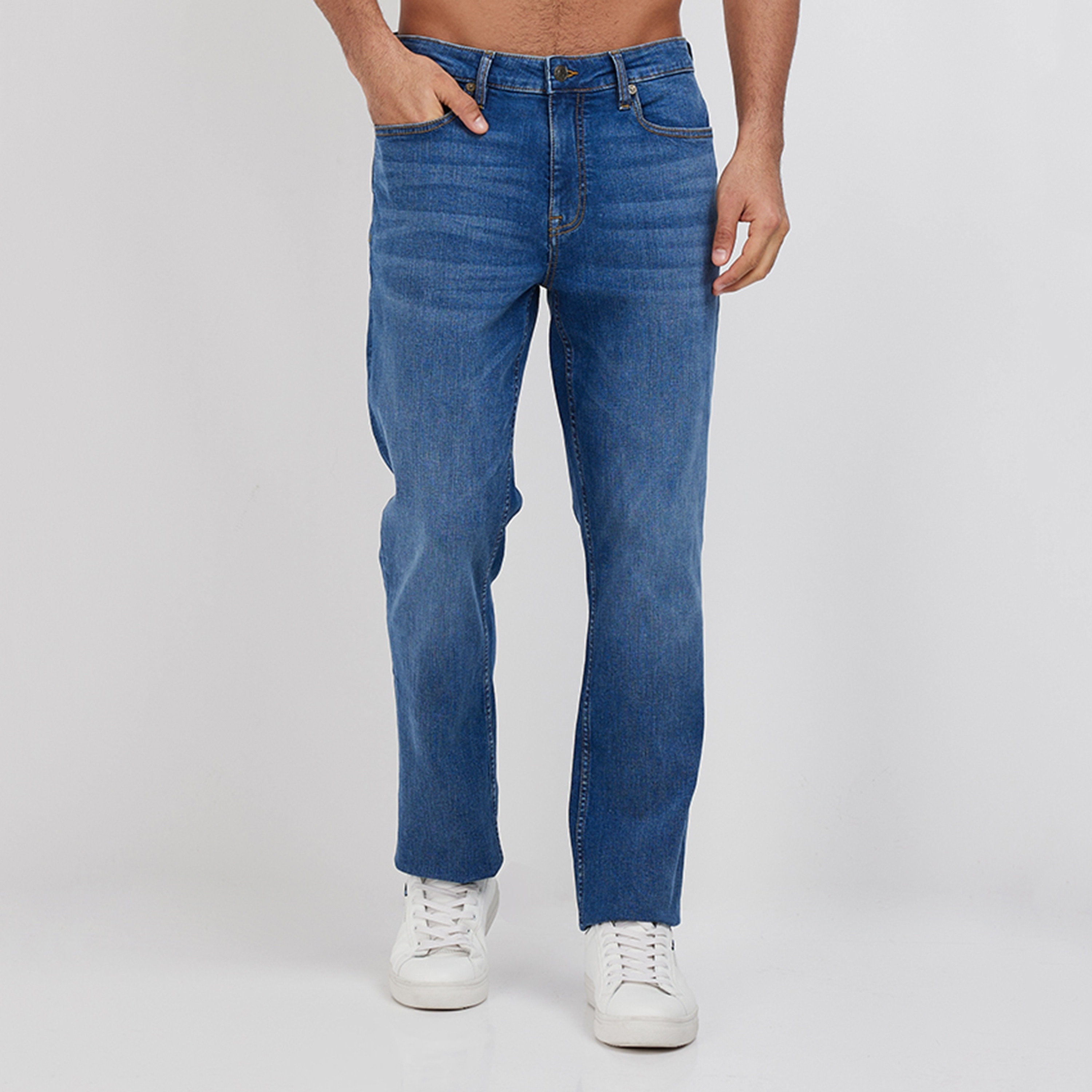 بنطلون جينز رجالي متوسط الارتفاع مزود بأزرار وسحّاب من أيروبوستال-men-clothing-bottoms-jeans-image-1