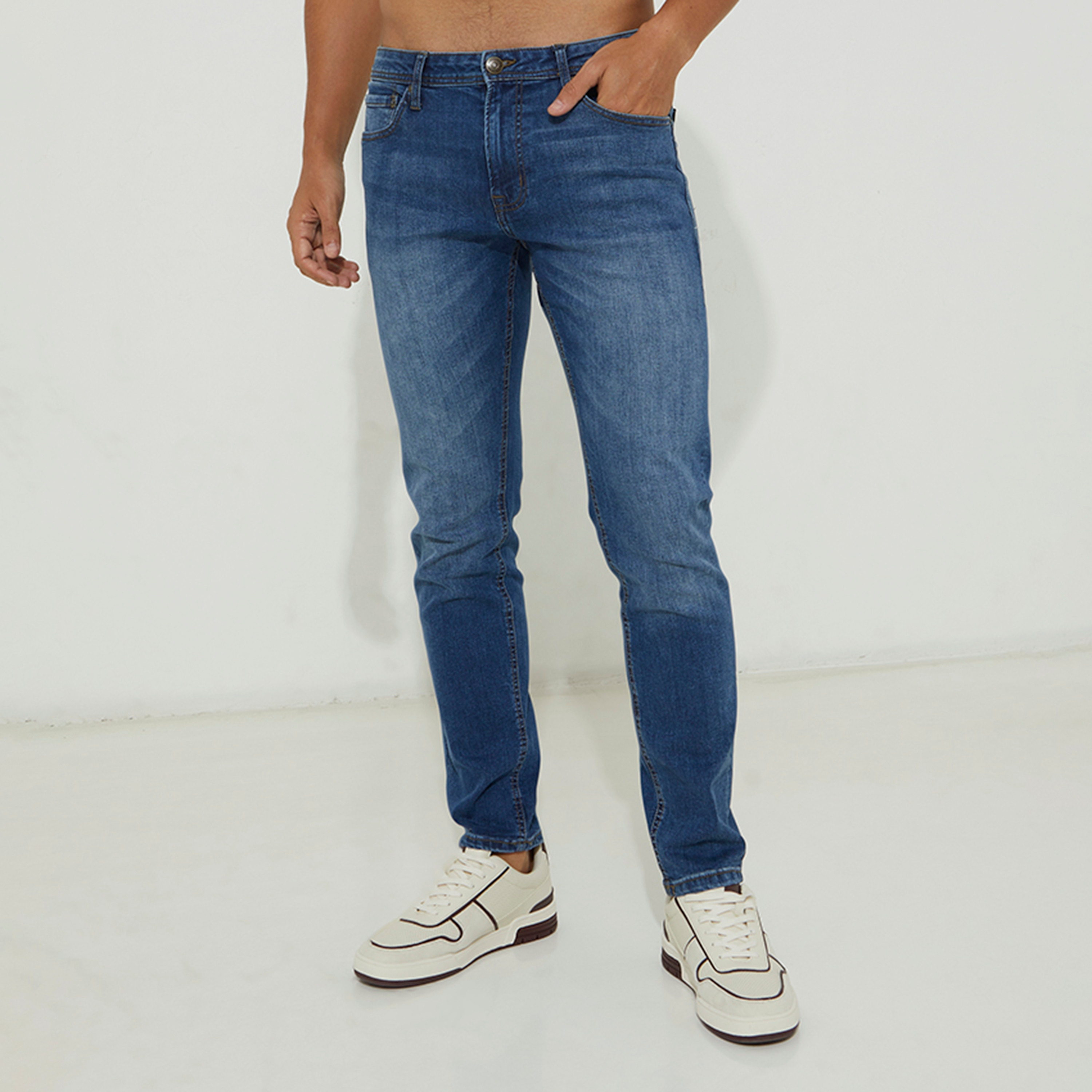 بنطال جينز من ايروبوستال ذو قصة عادية وجيب متوسط الارتفاع-men-clothing-bottoms-jeans-image-5
