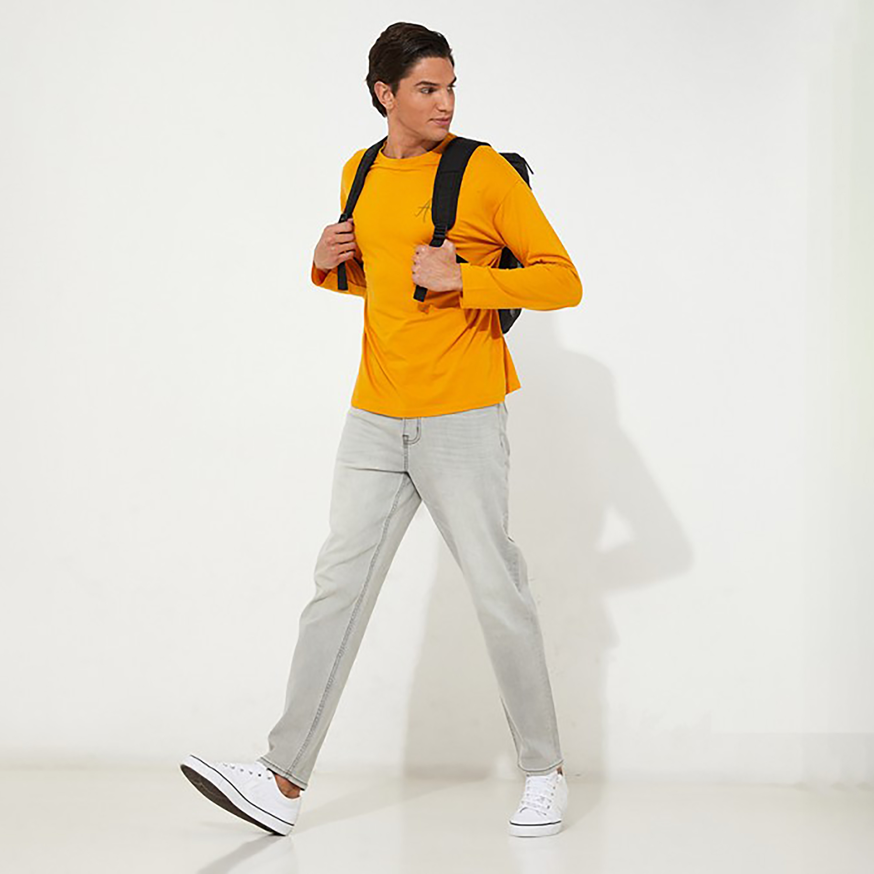 Aeropostale Regular Fit Mid-Rise Pocket Detail Jeans-men-clothing-bottoms-jeans-image-4
