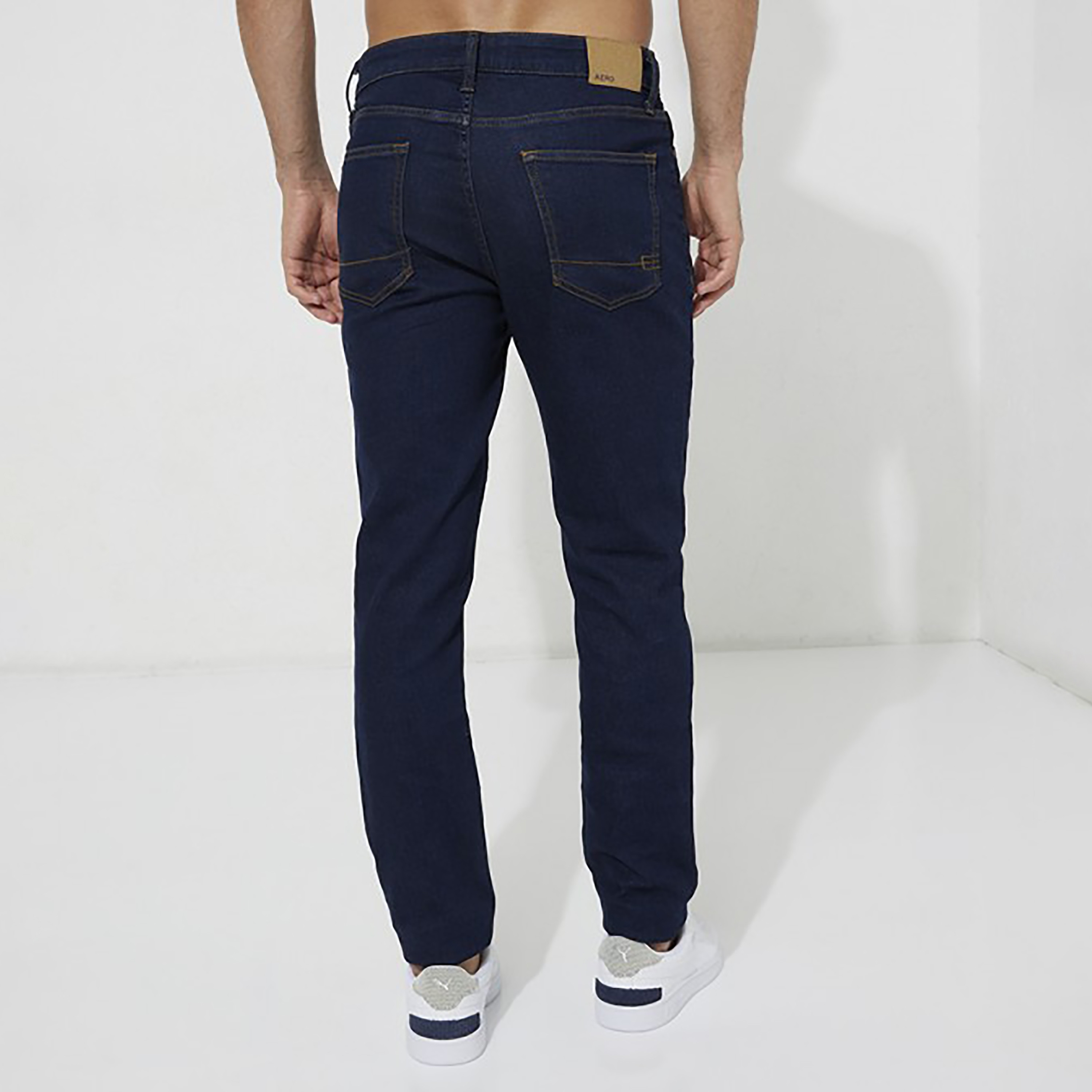 بنطال جينز من ايروبوستال ذو قصة عادية وجيب متوسط الارتفاع-men-clothing-bottoms-jeans-image-2