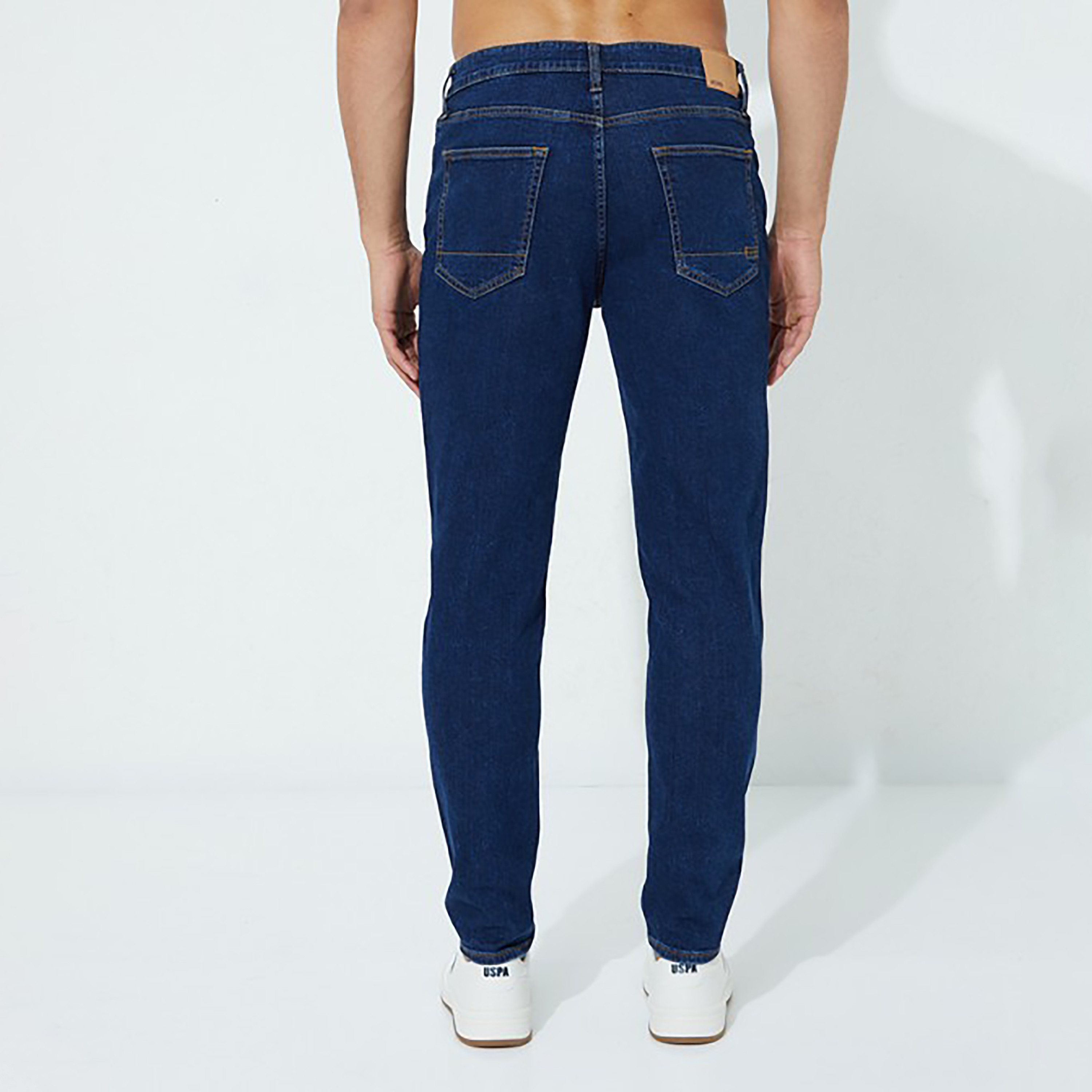 بنطال جينز من ايروبوستال ذو قصة عادية وجيب متوسط الارتفاع-men-clothing-bottoms-jeans-image-4