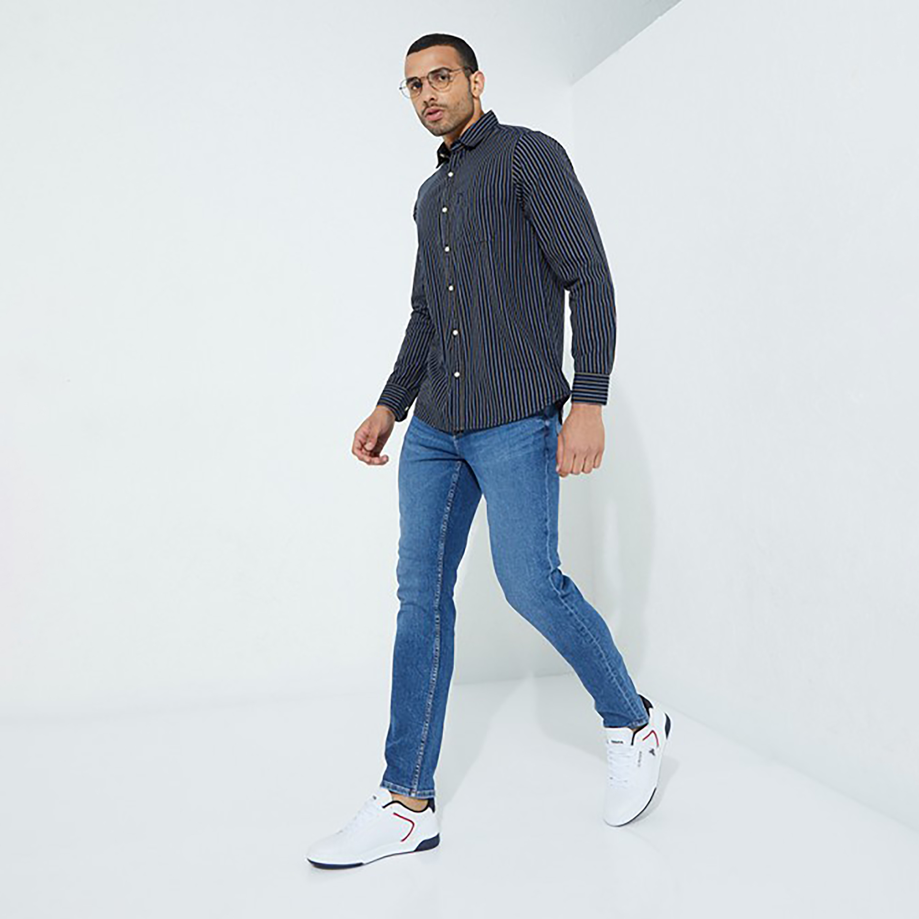 Aeropostale Regular Fit Mid-Rise Pocket Detail Jeans-men-clothing-bottoms-jeans-image-2