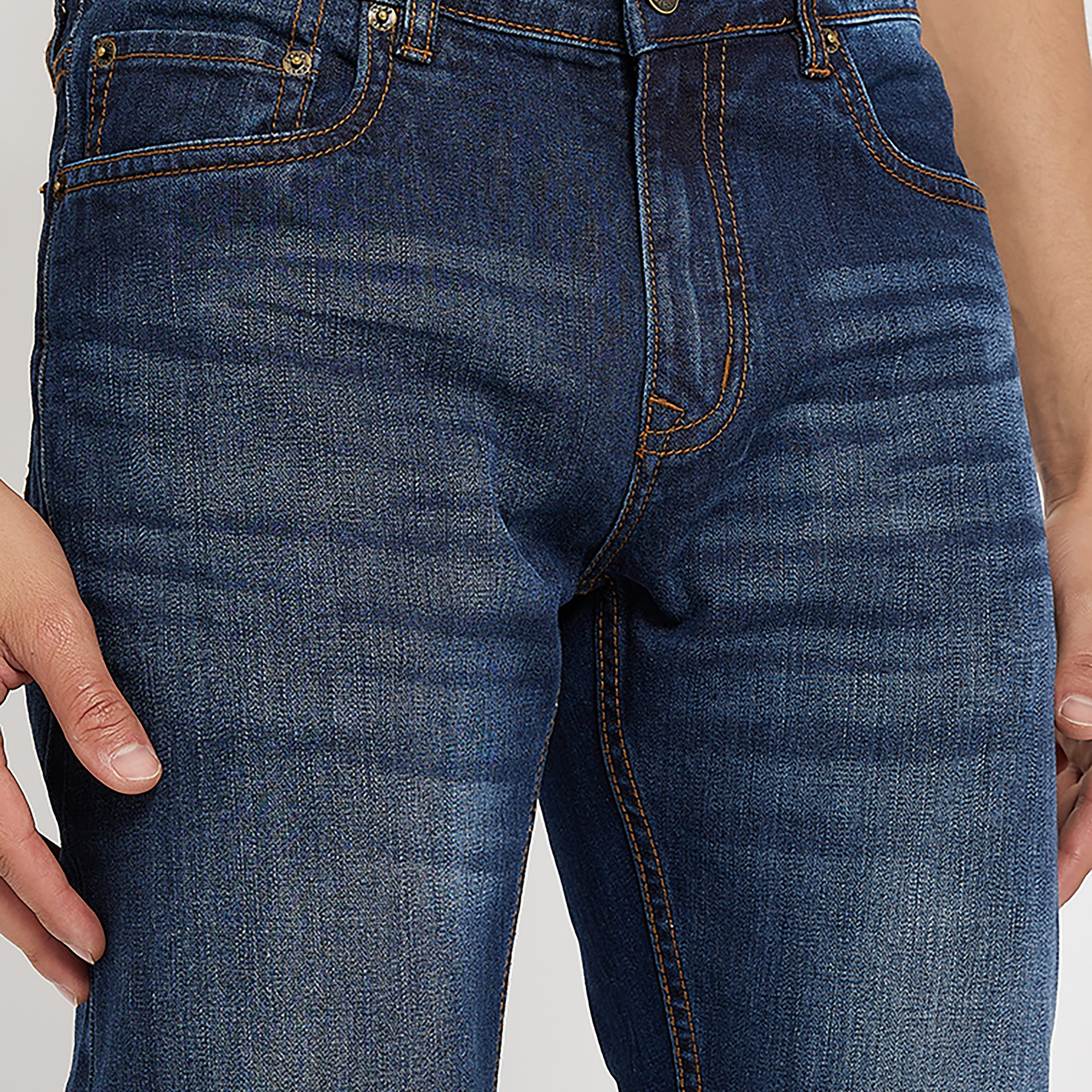 Aeropostale Plain Mid-Rise Button and Zip Fly Men's Jeans-men-clothing-bottoms-jeans-image-2