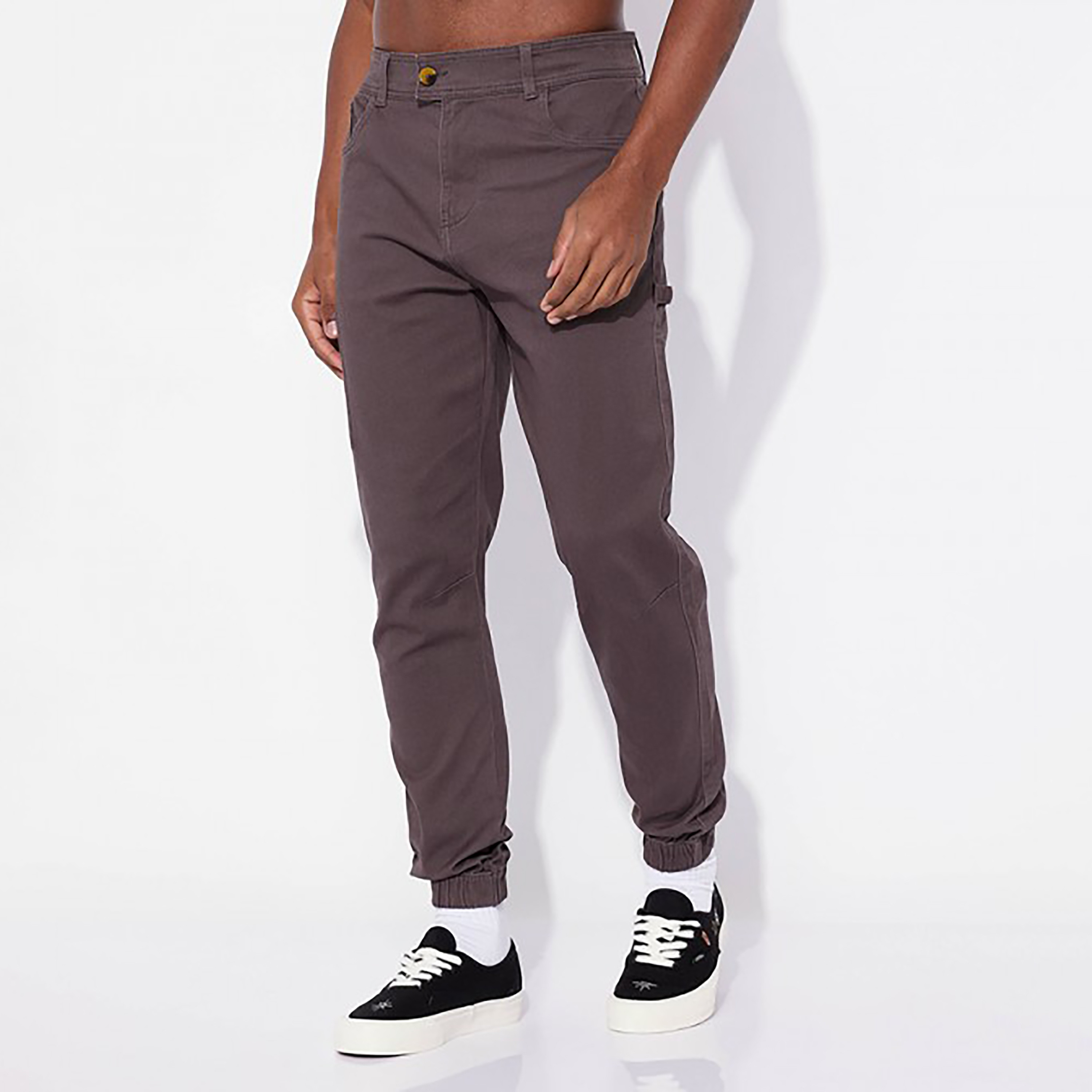 جوغرز عادي متوسط الارتفاع مع زر للإغلاق من ايروبوستال-men-clothing-bottoms-joggers-image-5