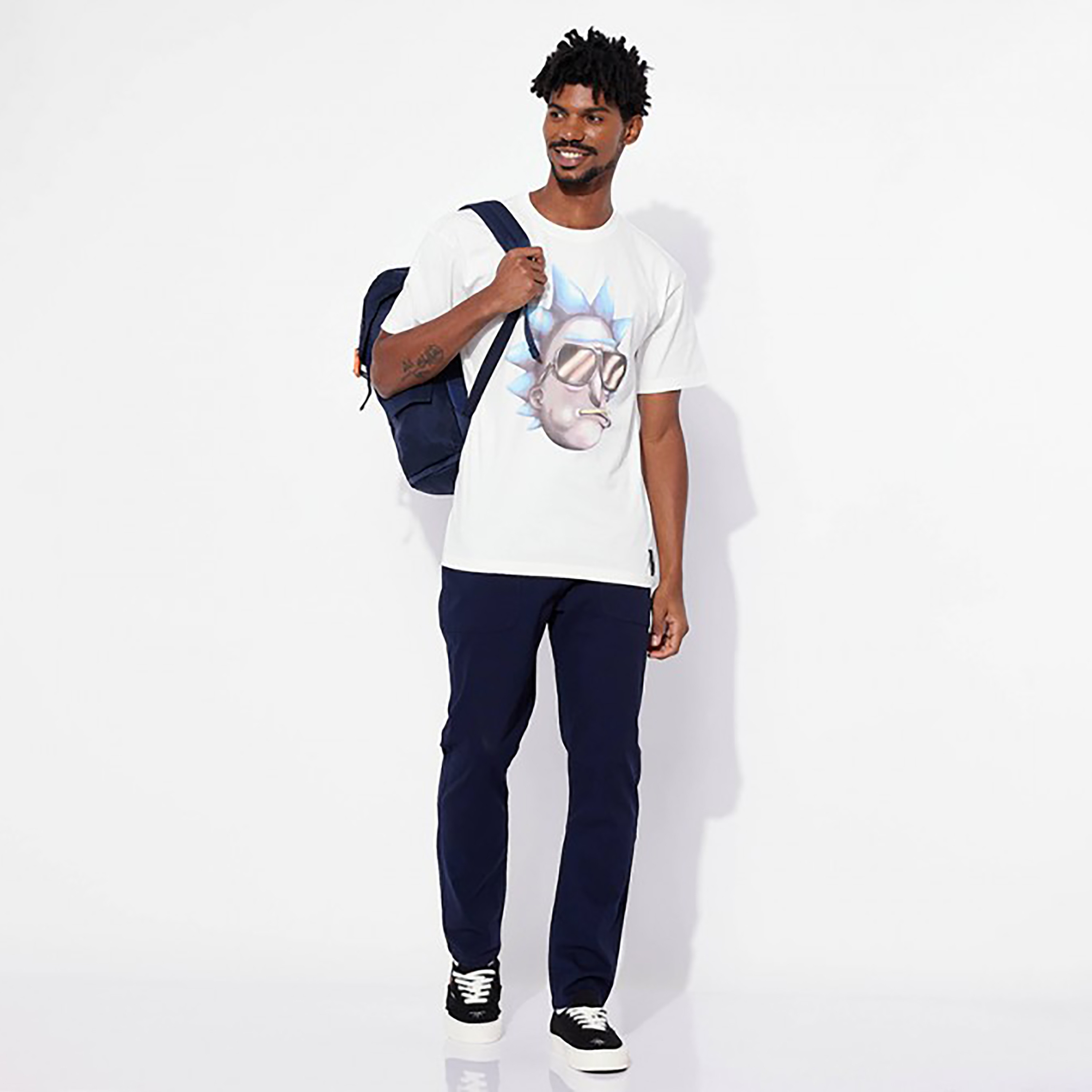 Aeropostale Plain Mid-Rise Pants with Button Closure-men-clothing-bottoms-trousersandchinos-trousers-image-2