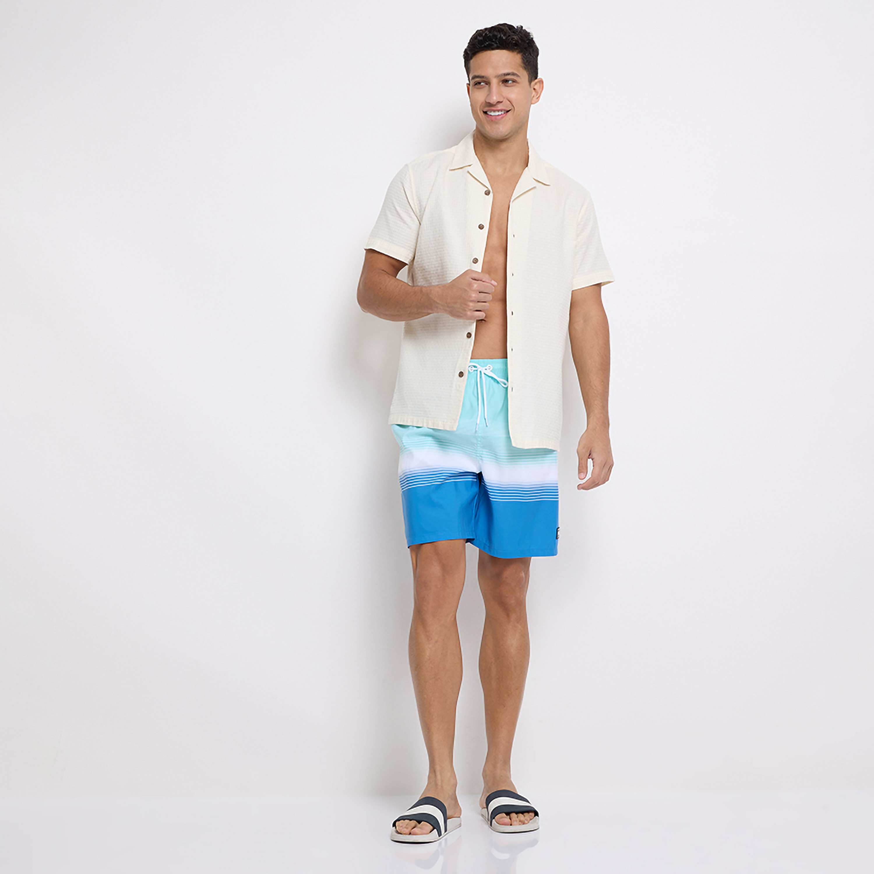 شورت سباحة ذو كولور بلوك برباط منخفض الارتفاع من ايروبوستال-men-clothing-bottoms-shorts-image-2