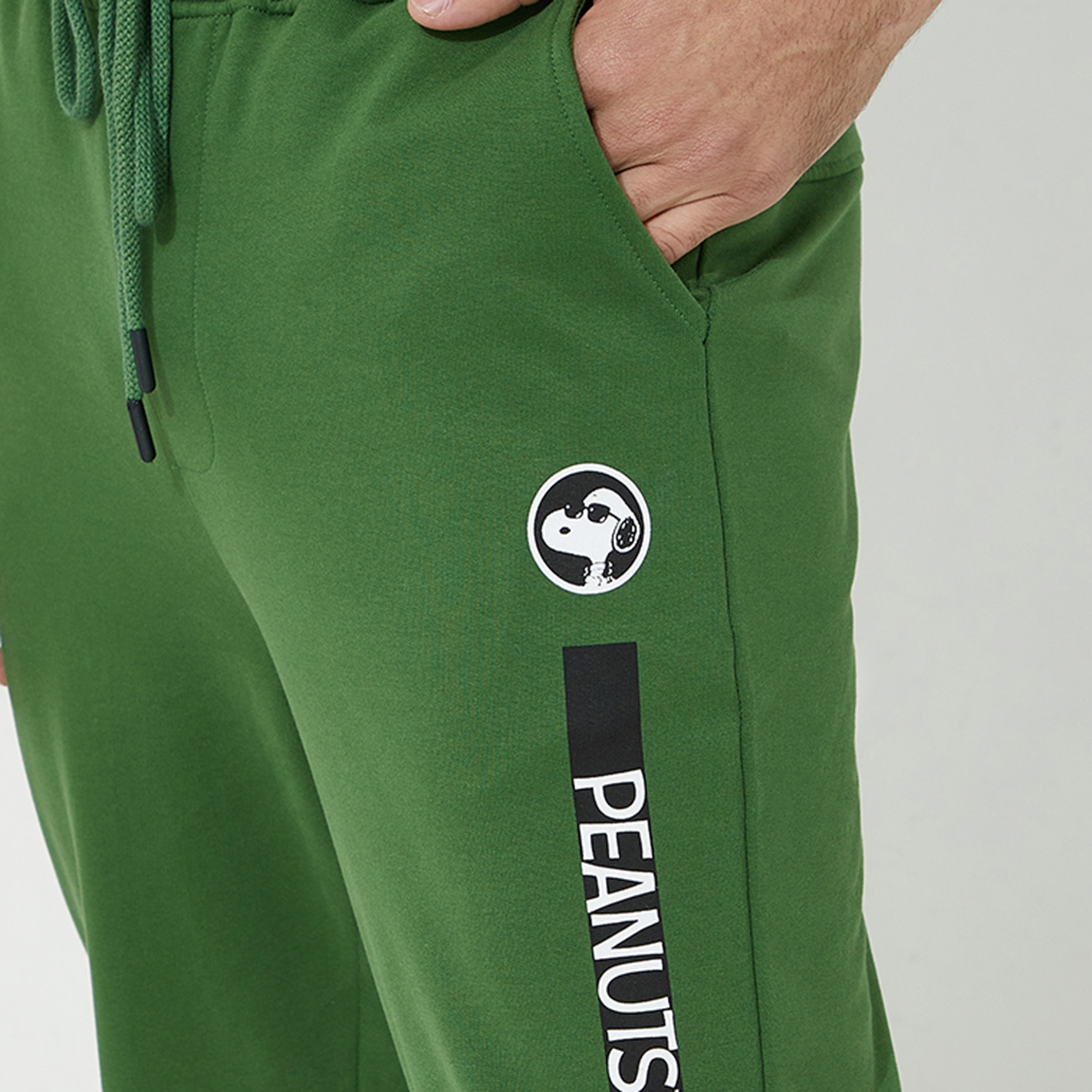 بنطال ركض رجالي بخصر متوسط ورباط مقطوع ومخيط من أيروبوستال-men-clothing-bottoms-joggers-image-3
