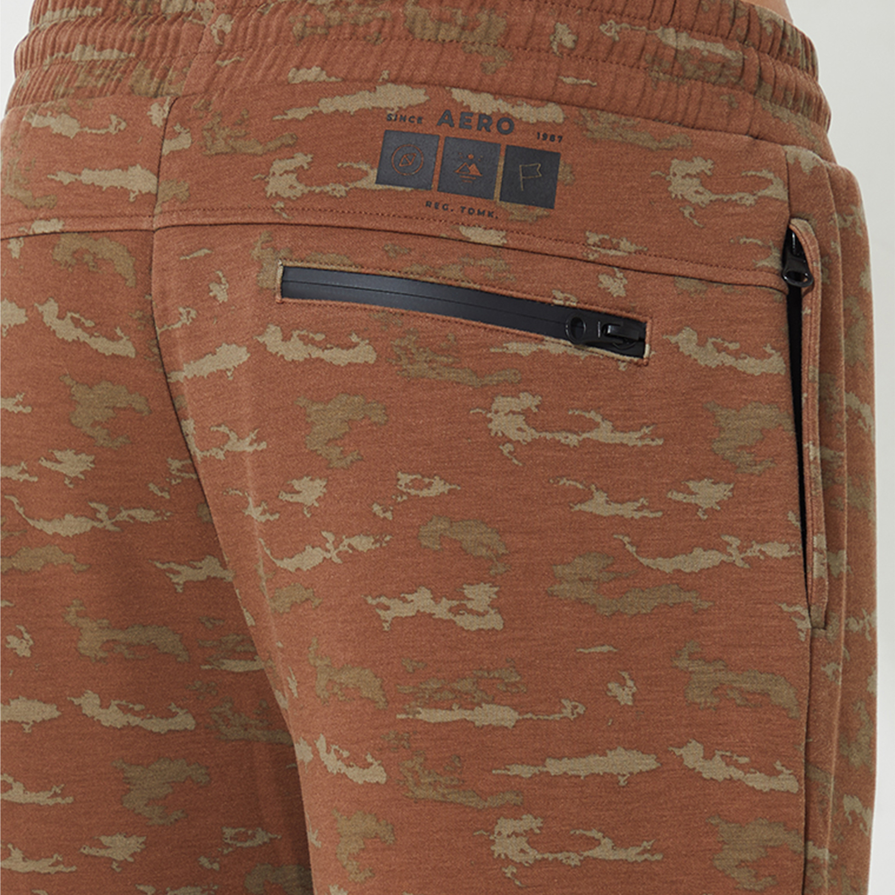 ايروبوستيل- بنطلون رياضي رجالي مطبوع بخصر مرن ورباط-men-clothing-bottoms-joggers-image-3