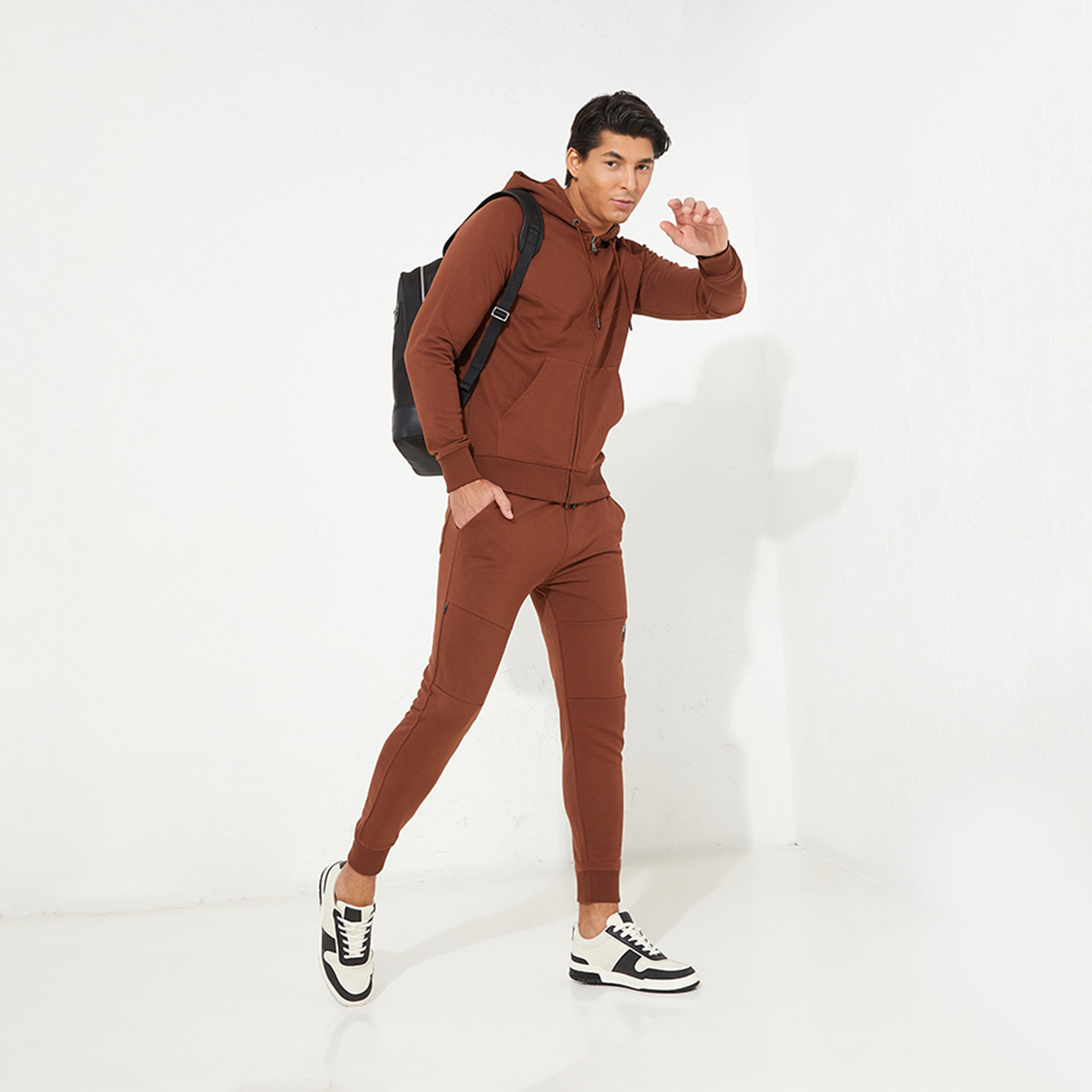 ايروبوستيل- بنطلون رياضي سادة بخصر مرن ورباط سحب للرجال-men-clothing-bottoms-joggers-image-2
