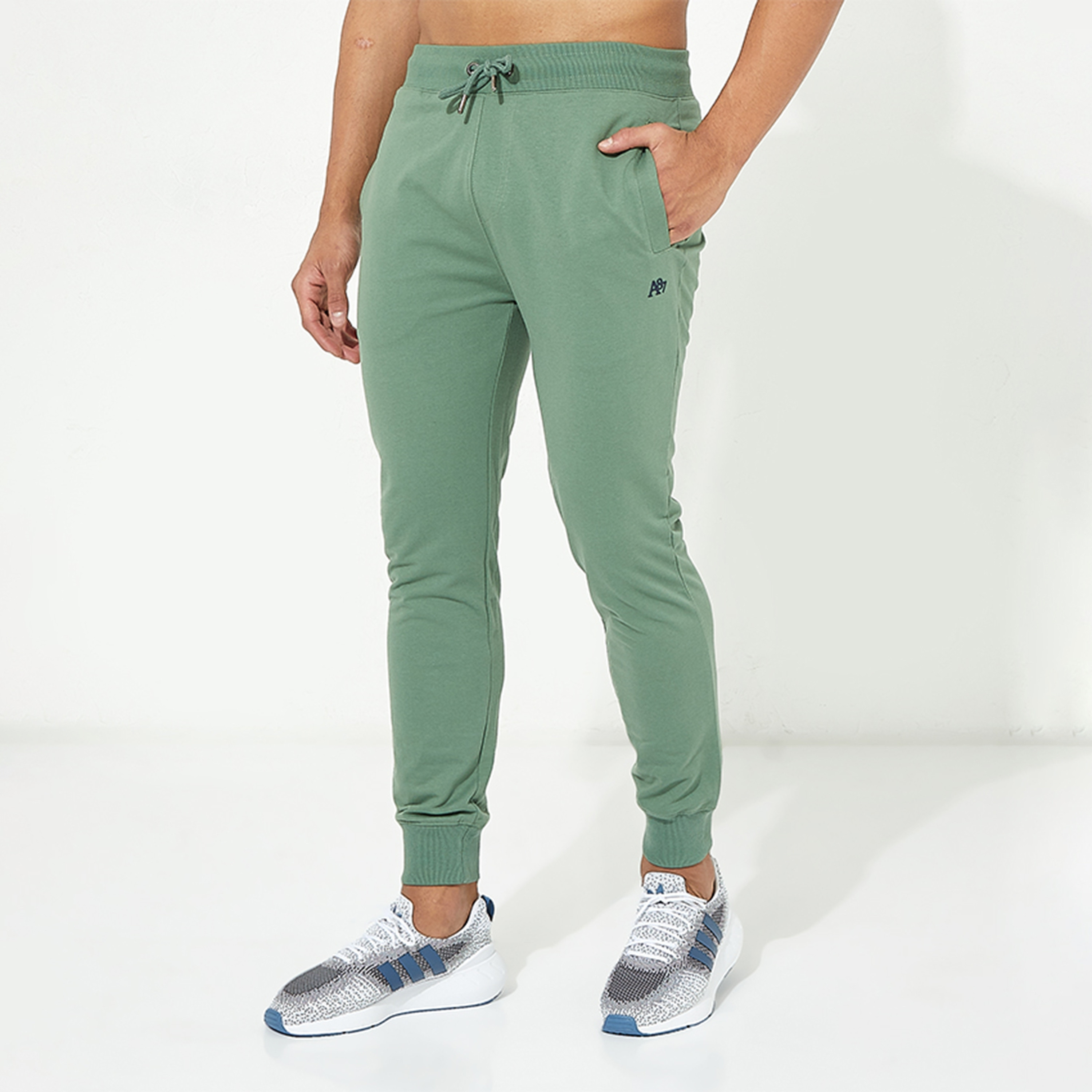 بنطال ركض رجالي سادة بخصر متوسط ورباط من أيروبوستال-men-clothing-bottoms-joggers-image-5