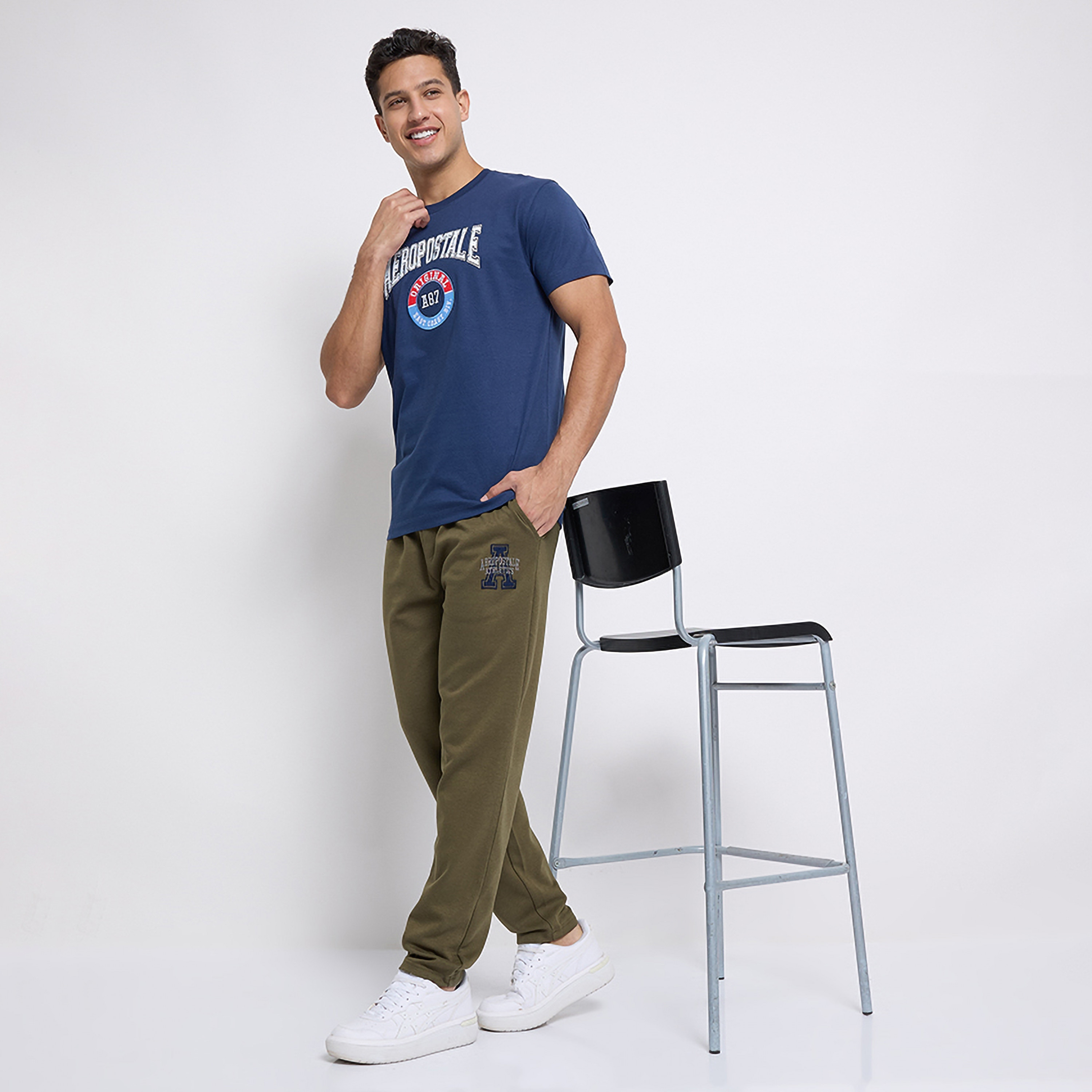 جوغر من ايروبوستال ذو شعار برباط مع متوسط الارتفاع-men-clothing-bottoms-joggers-image-14