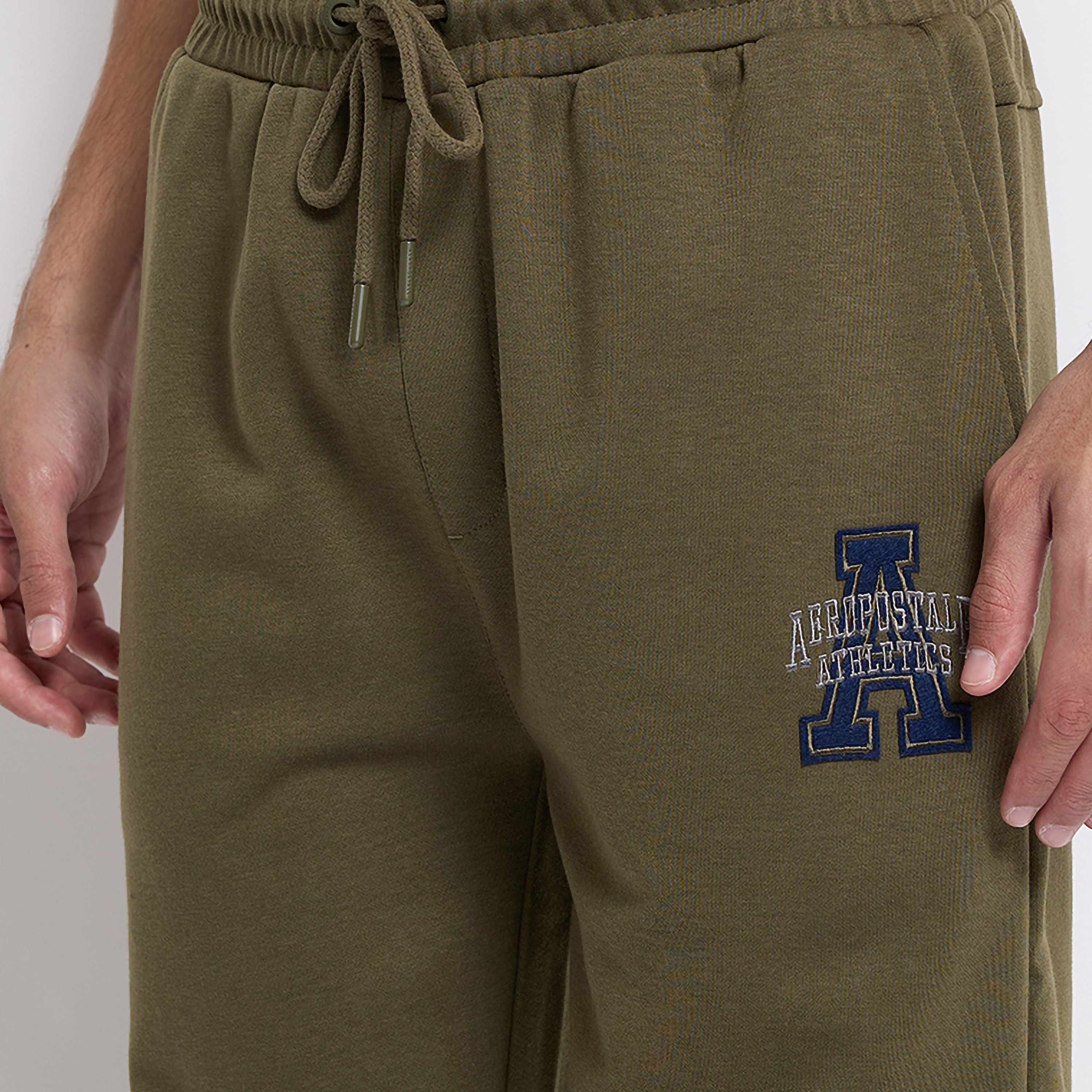 جوغر من ايروبوستال ذو شعار برباط مع متوسط الارتفاع-men-clothing-bottoms-joggers-image-15