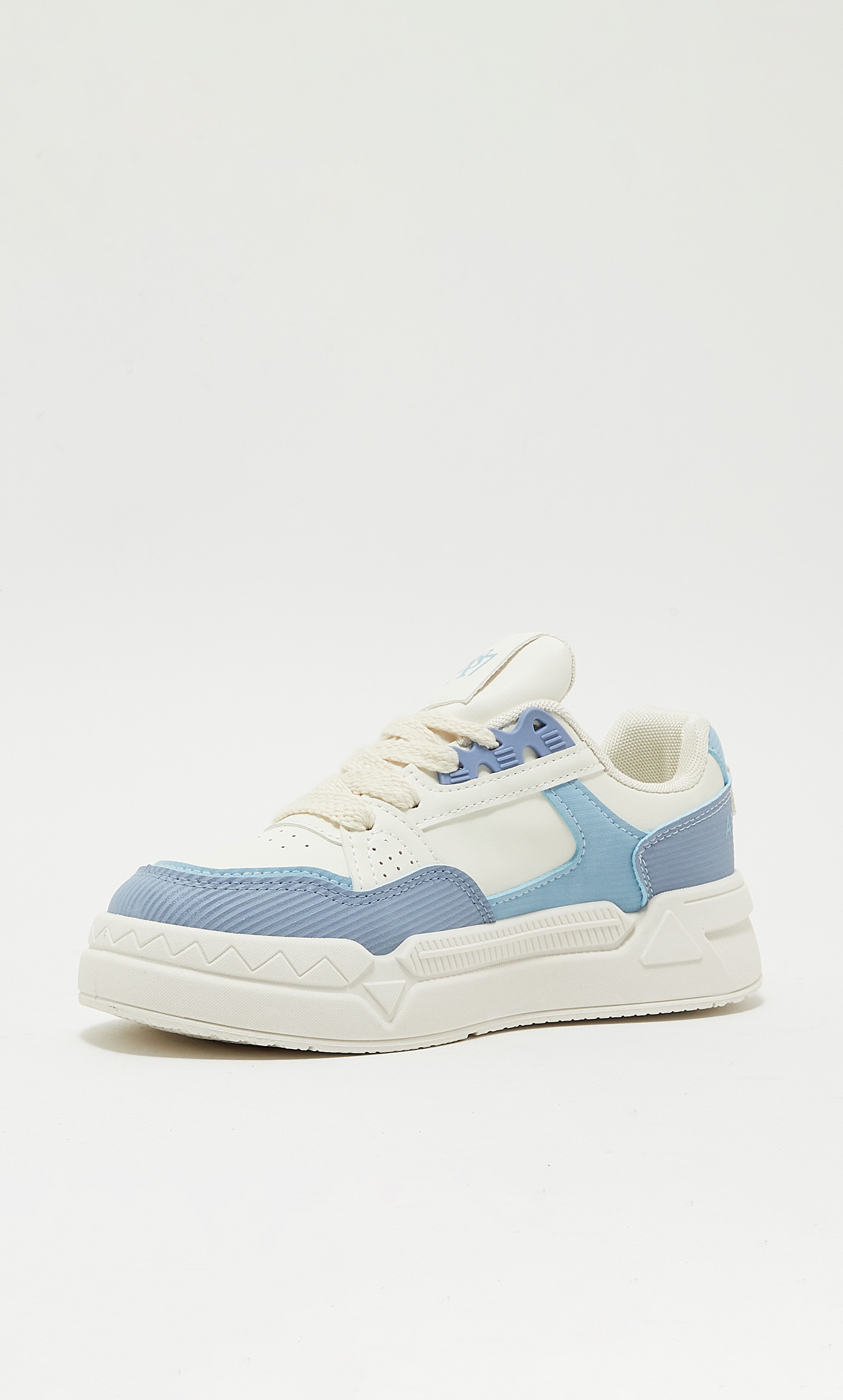سنيكرز للنساء برباط من ايروبوستيل AR73234160S23-women-shoes-sneakers-image-2