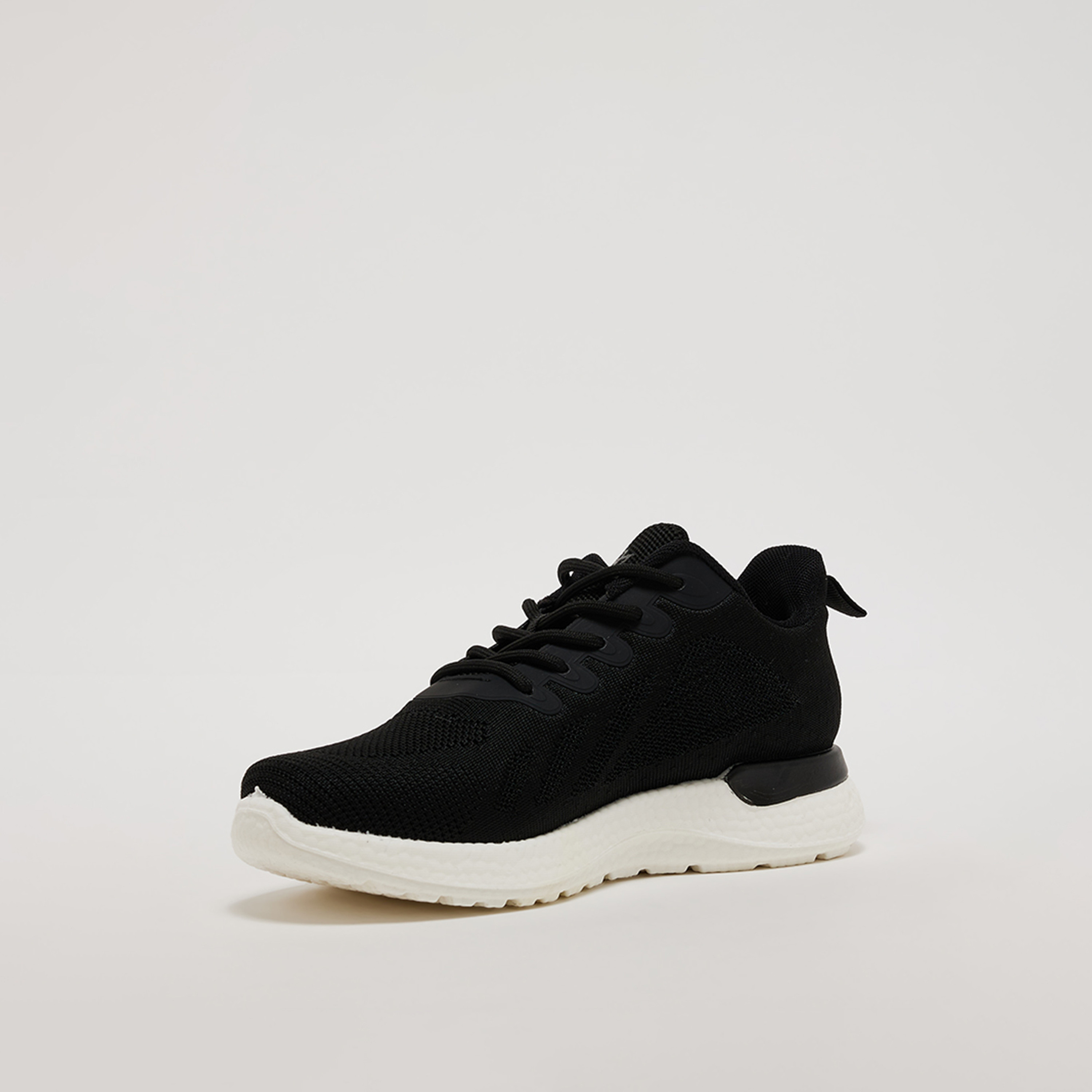 حذاء رياضي نسائي منخفض الكاحل برباط من ايروبوستال | AR73235932S24-women-shoes-sneakers-image-7