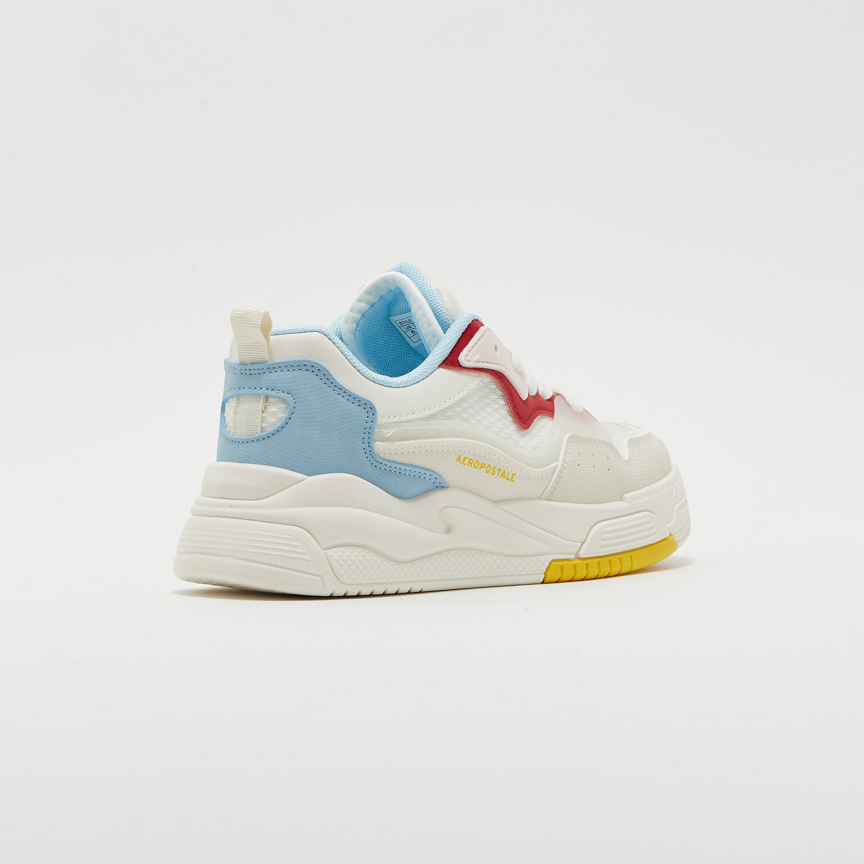 سنيكرز نسائي برباط علوي منخفض من إيروبوستال | AR73236033S24-women-shoes-sneakers-image-13