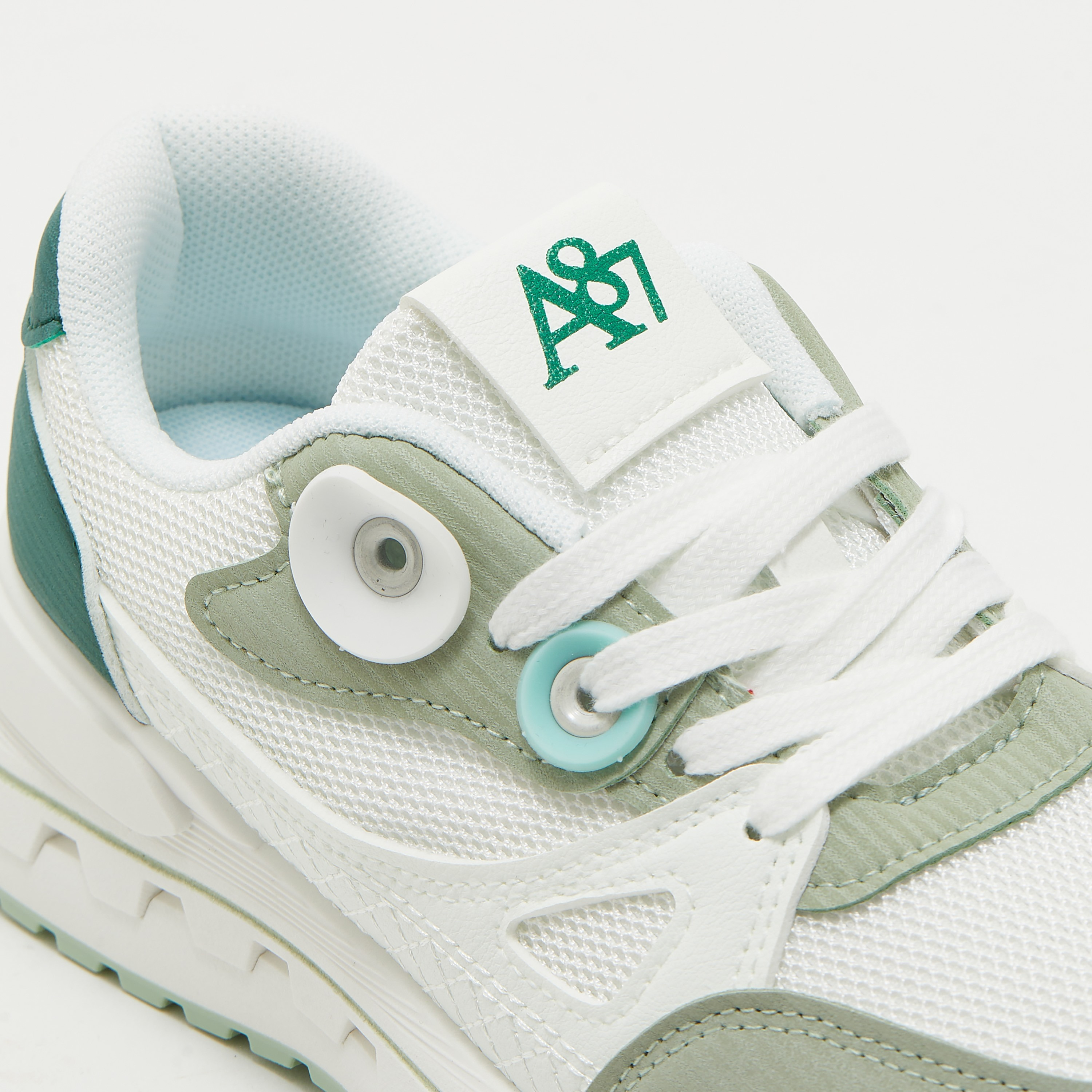 سنيكرز نسائي برباط علوي منخفض من إيروبوستال | AR73236034S24-women-shoes-sneakers-image-10