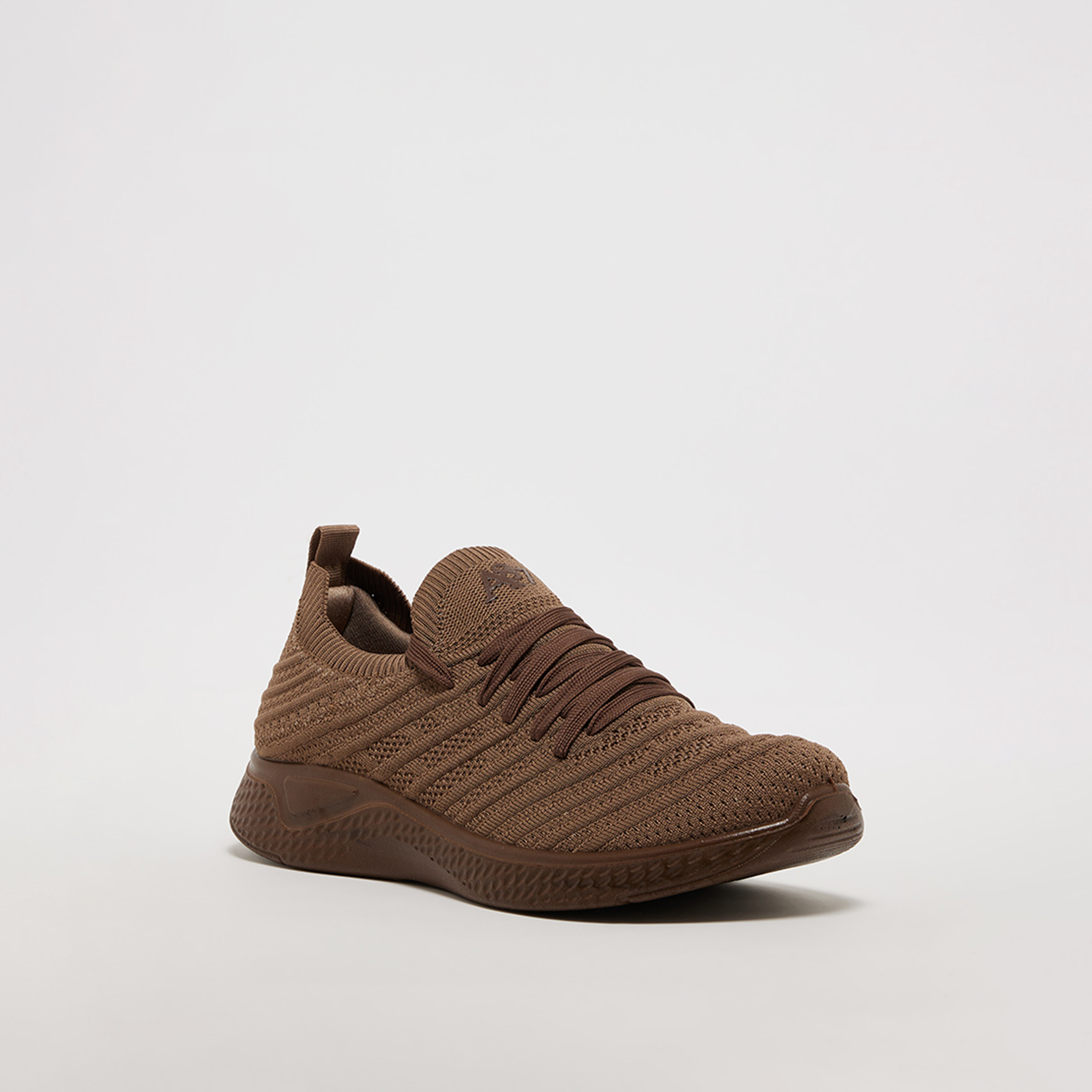 حذاء رياضي منخفض الكاحل بأربطة من ايروبوستال للرجال | AR73465929S24-men-shoes-sneakers-image-6