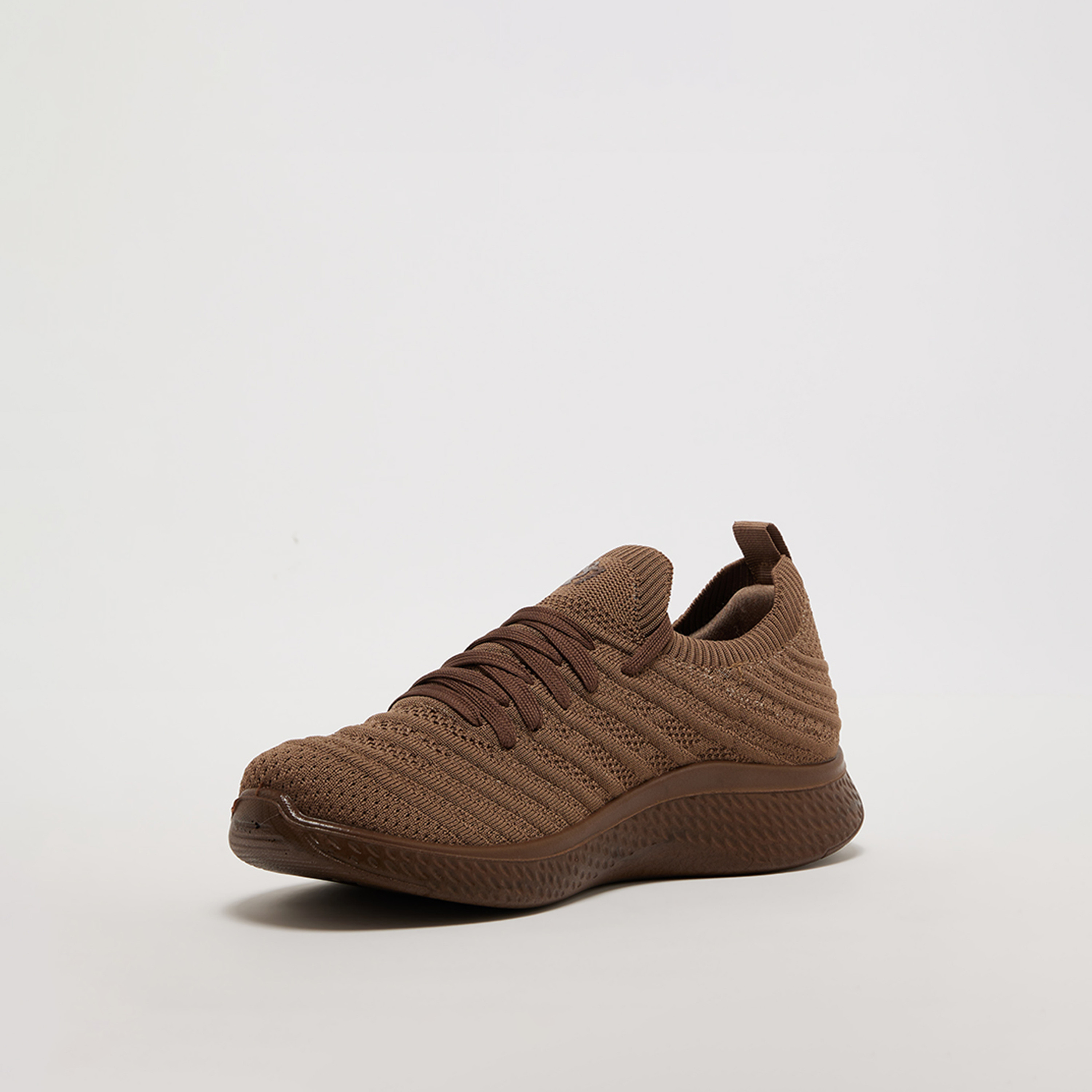 حذاء رياضي منخفض الكاحل بأربطة من ايروبوستال للرجال | AR73465929S24-men-shoes-sneakers-image-7