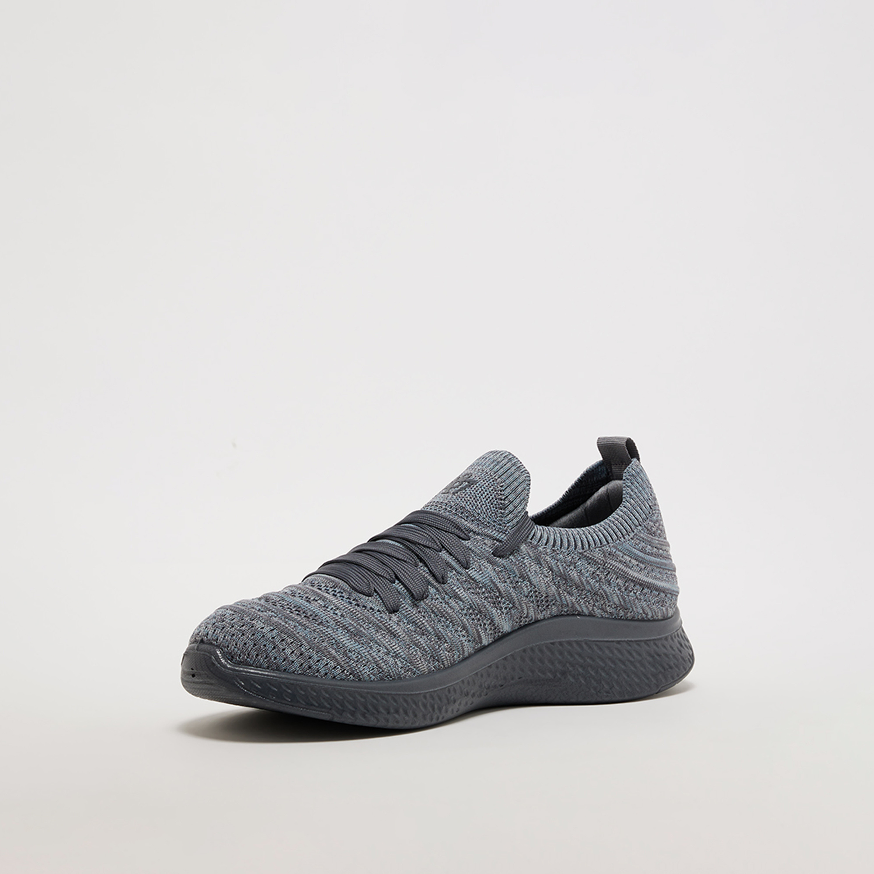 حذاء رياضي منخفض الكاحل بأربطة من ايروبوستال للرجال | AR73465929S24-men-shoes-sneakers-image-12