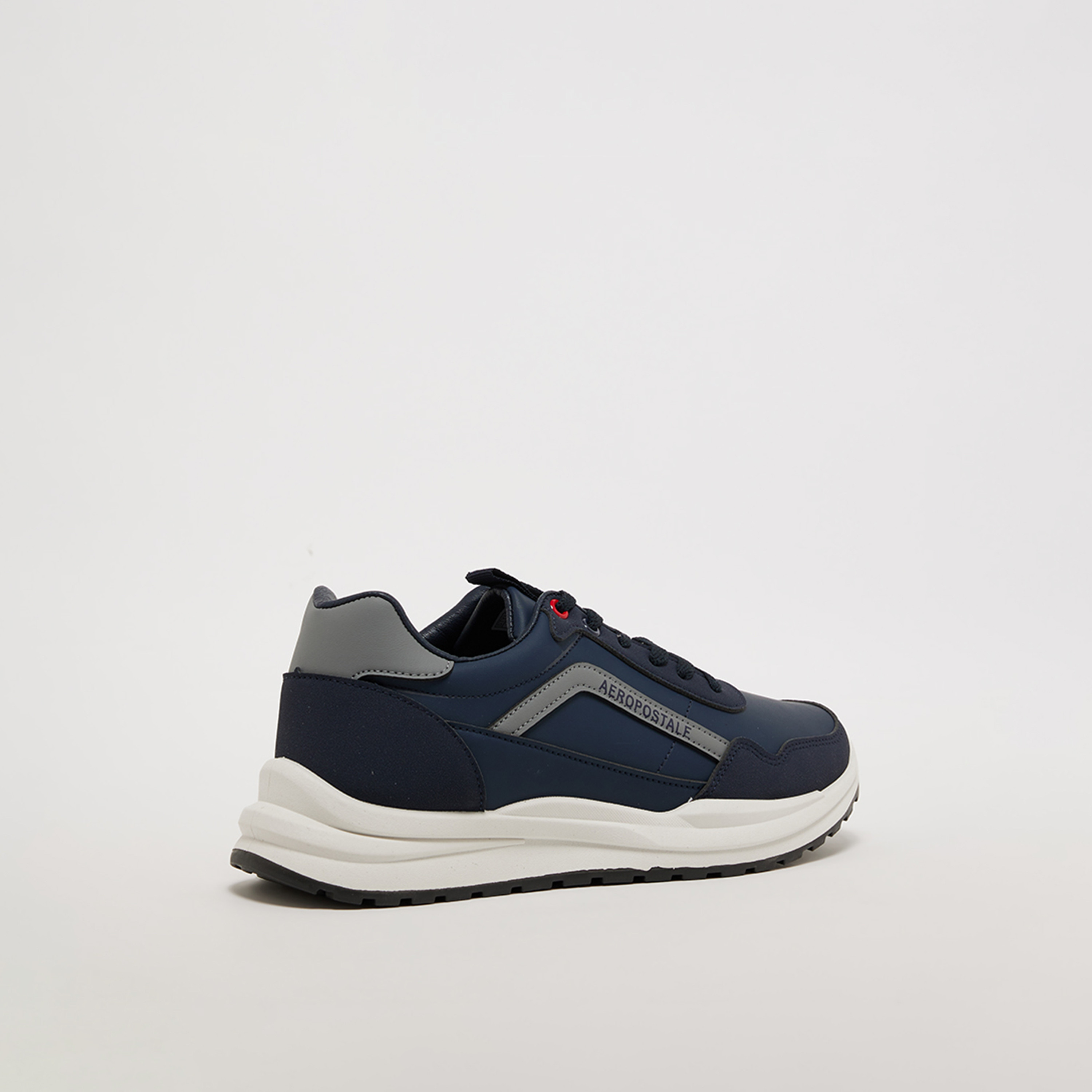 حذاء رياضي منخفض الكاحل بأربطة من ايروبوستال للرجال | AR73465931S24-men-shoes-sneakers-image-13