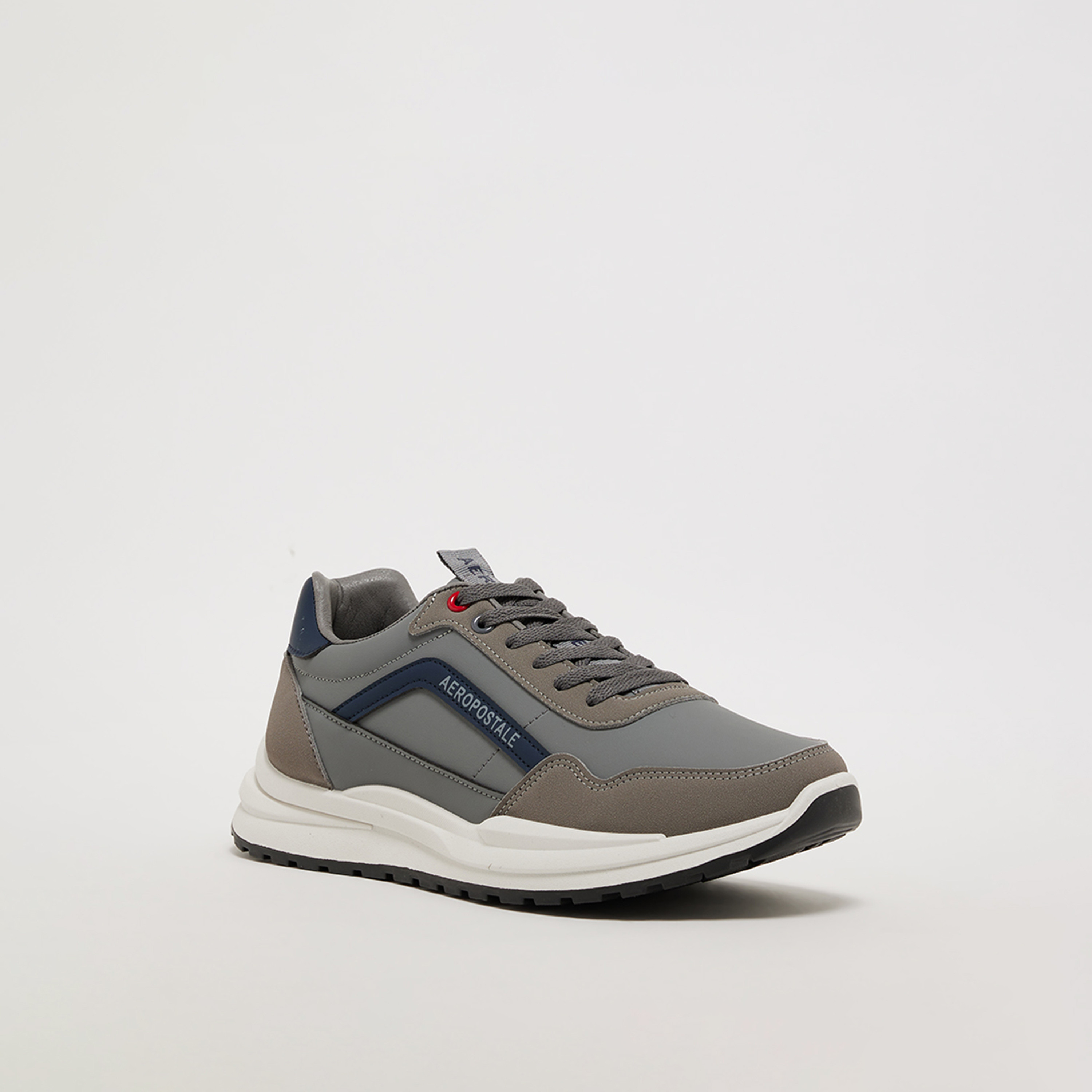 حذاء رياضي منخفض الكاحل بأربطة من ايروبوستال للرجال | AR73465931S24-men-shoes-sneakers-image-6