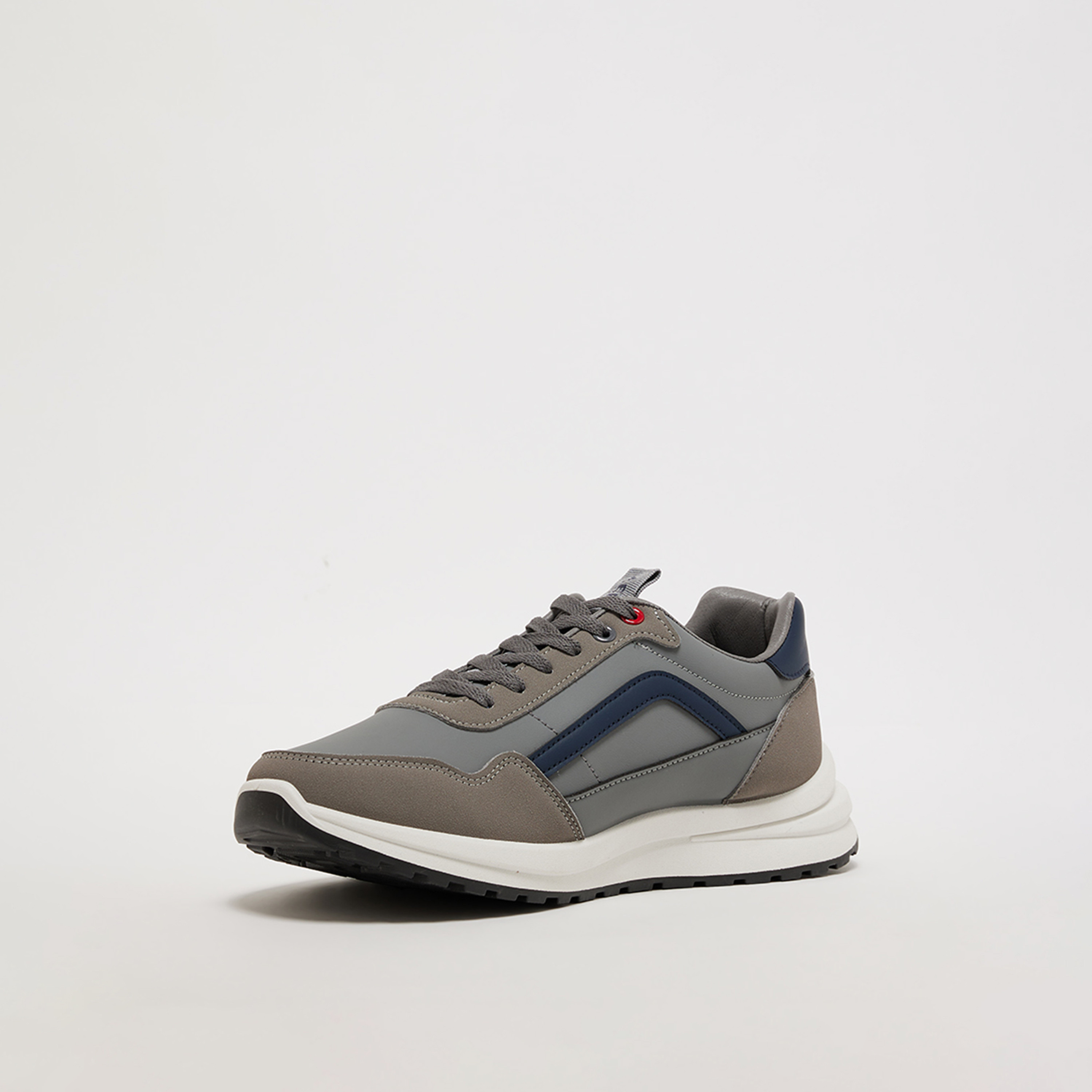 حذاء رياضي منخفض الكاحل بأربطة من ايروبوستال للرجال | AR73465931S24-men-shoes-sneakers-image-7