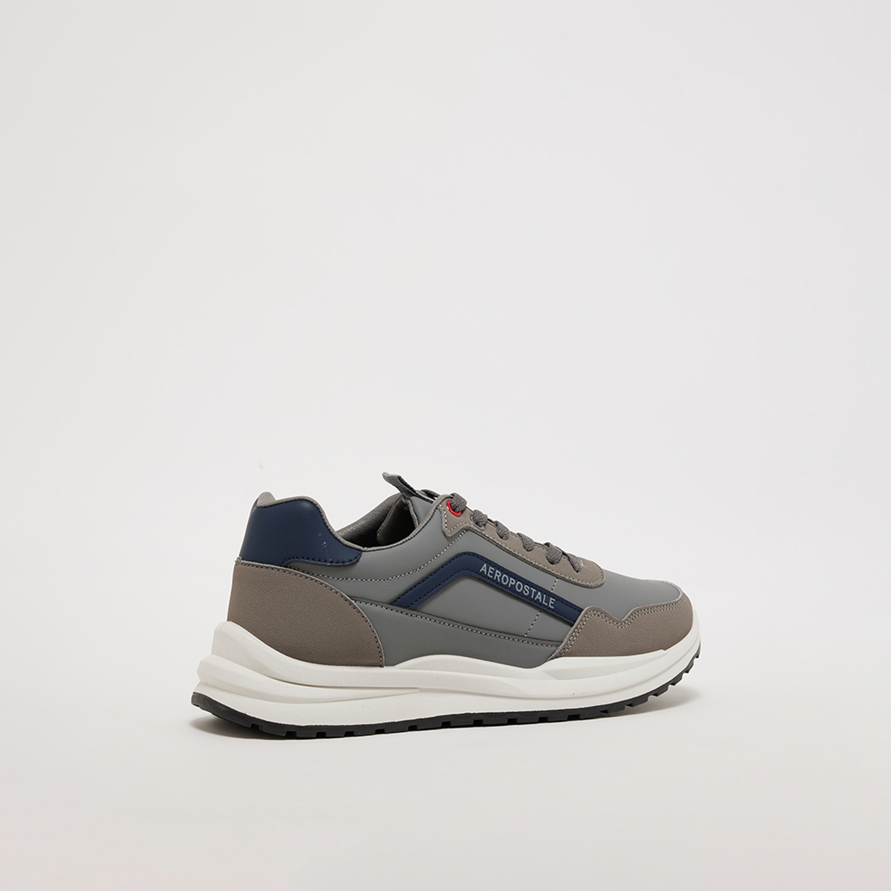 حذاء رياضي منخفض الكاحل بأربطة من ايروبوستال للرجال | AR73465931S24-men-shoes-sneakers-image-8