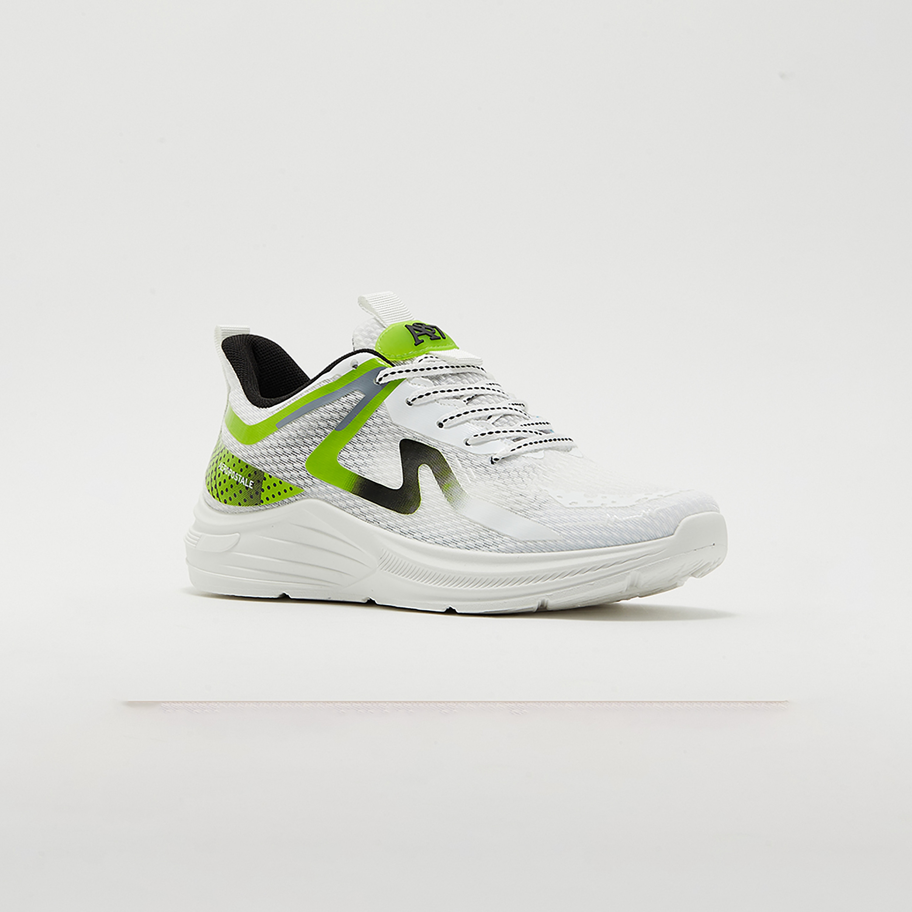 سنيكرز إيروبوستال للرجال مع رباط برقبة منخفضة | AR73466036S24-men-shoes-sneakers-image-13