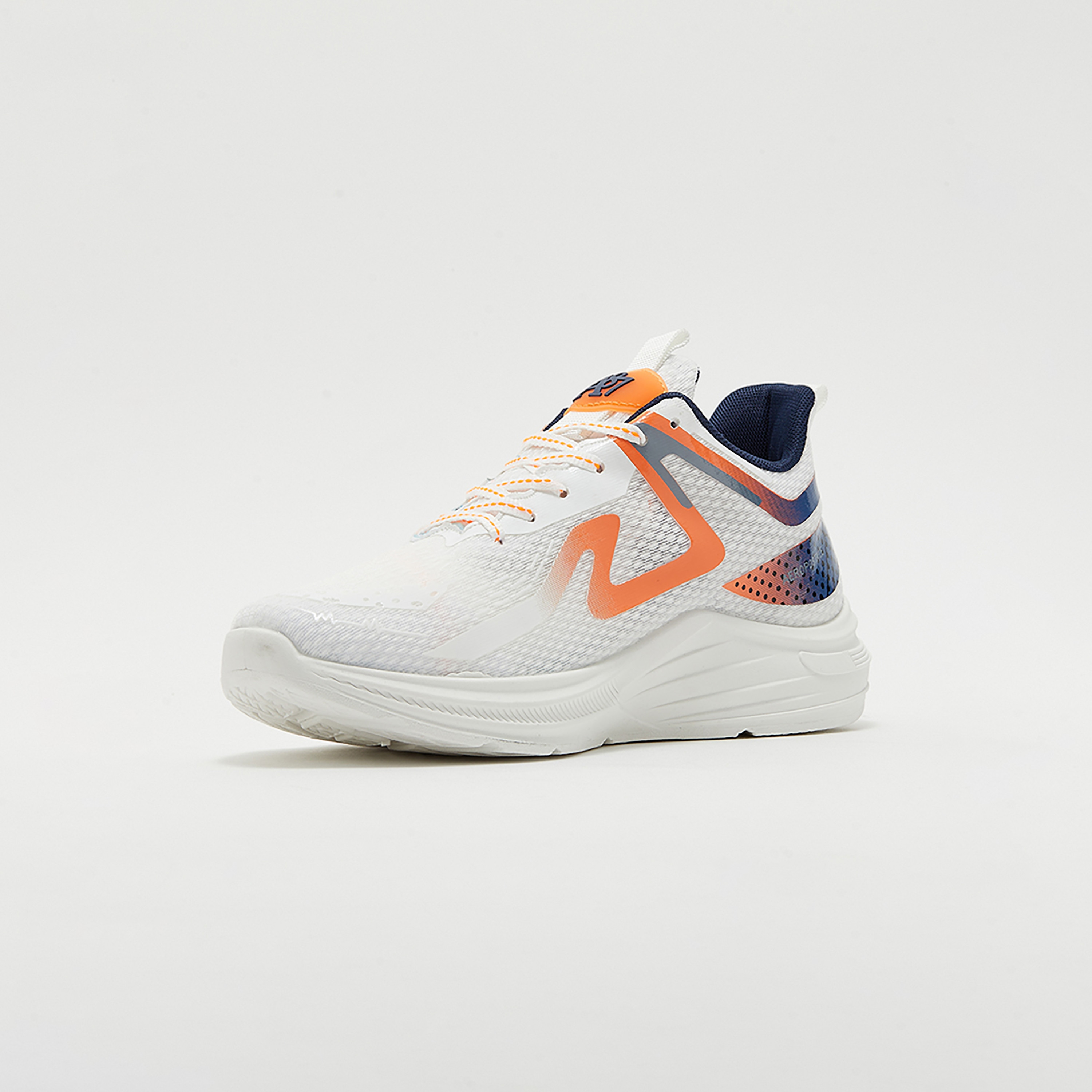 سنيكرز إيروبوستال للرجال مع رباط برقبة منخفضة | AR73466036S24-men-shoes-sneakers-image-8