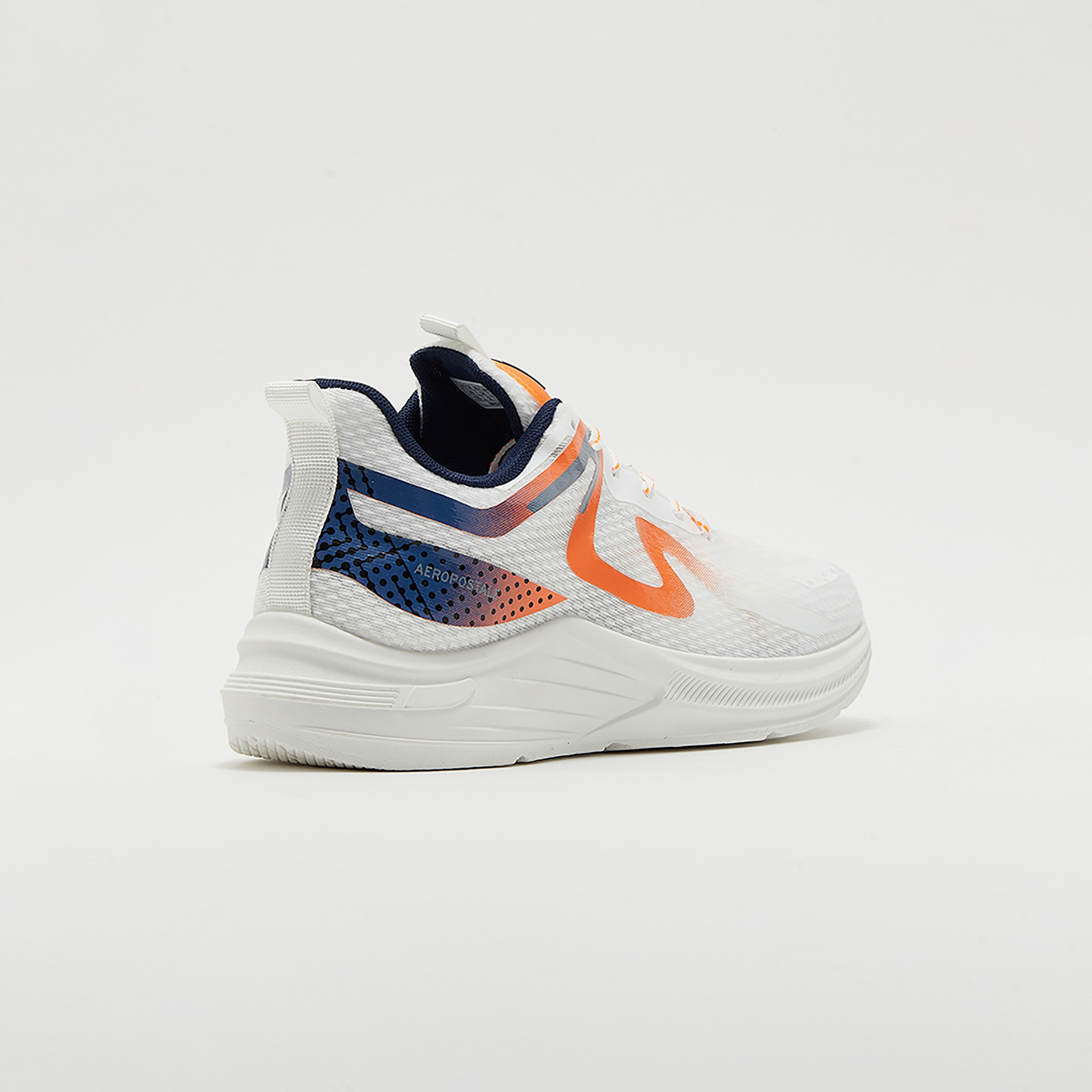سنيكرز إيروبوستال للرجال مع رباط برقبة منخفضة | AR73466036S24-men-shoes-sneakers-image-9
